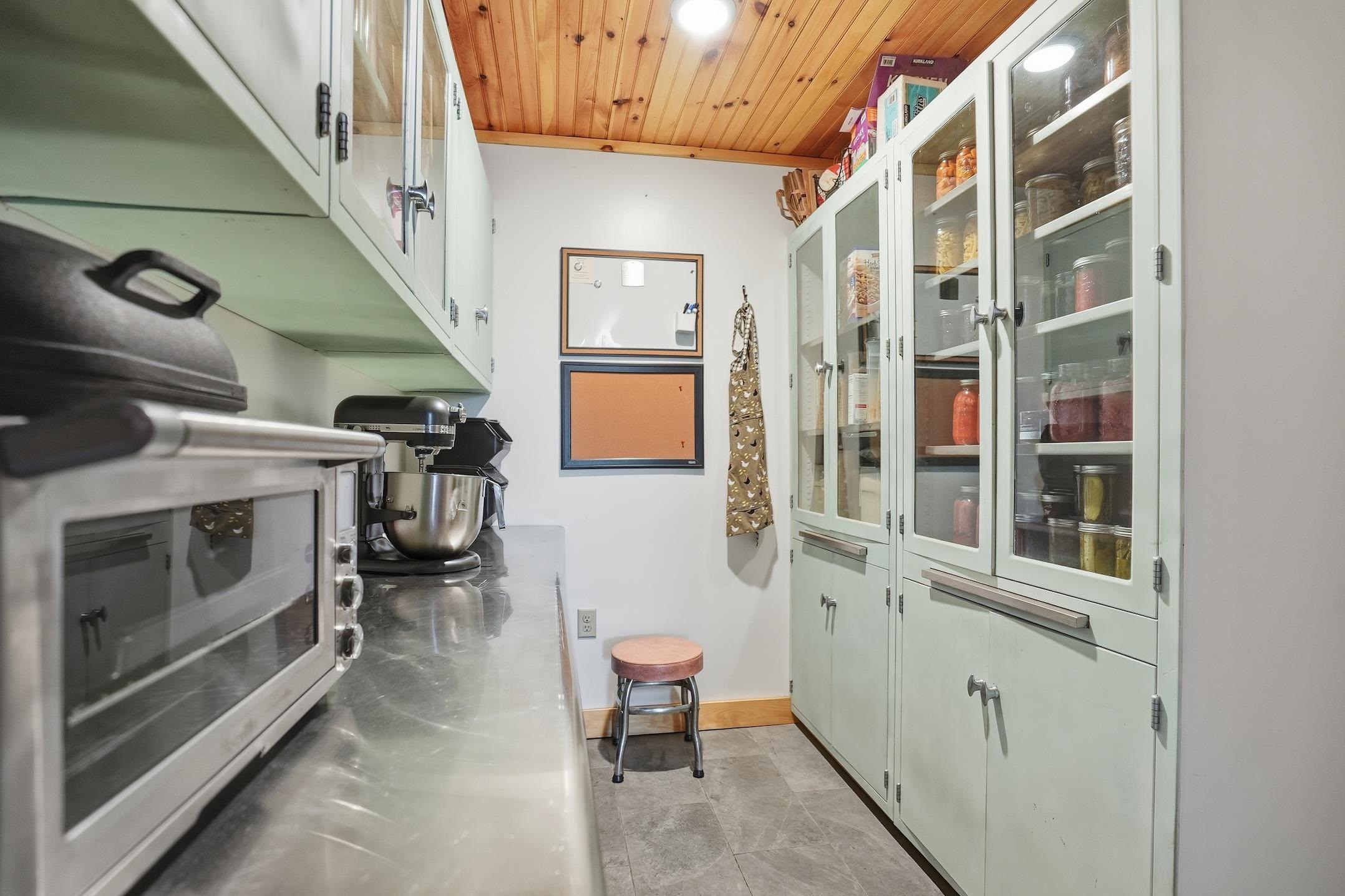 1090 Center Road Unit: #1