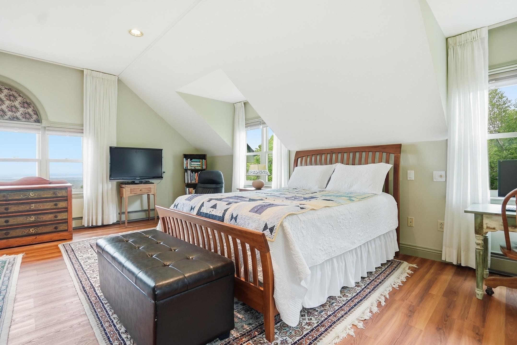20 Hillside Terrace