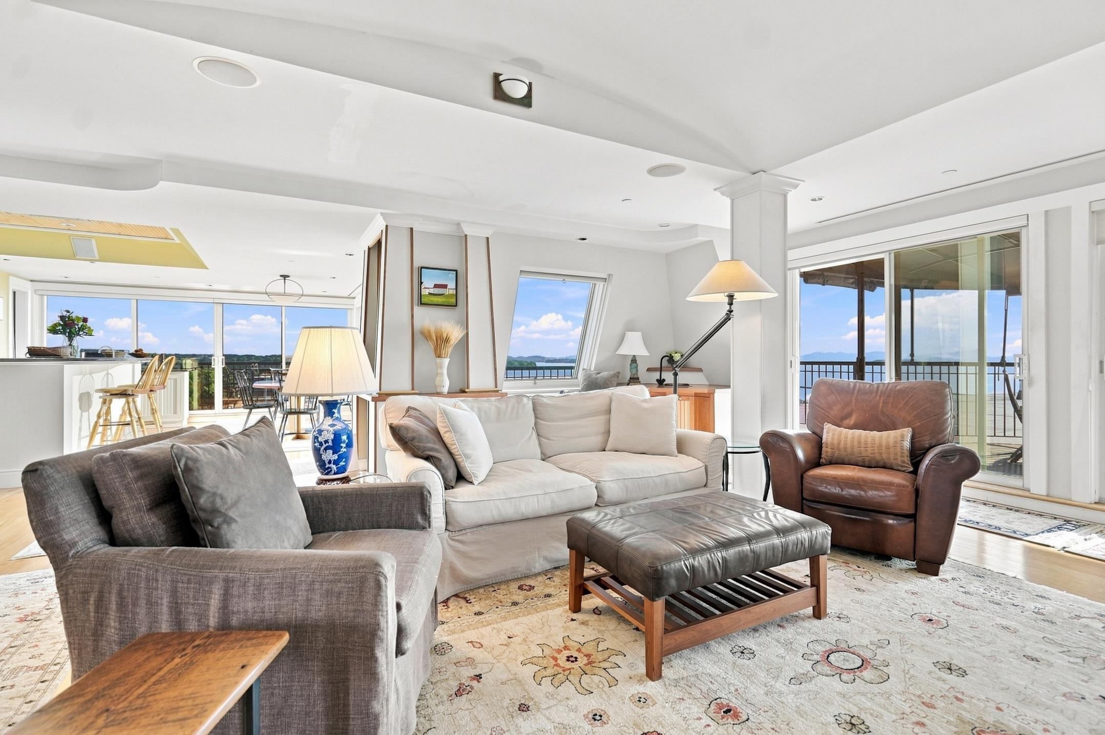 40 College Street Unit: 801