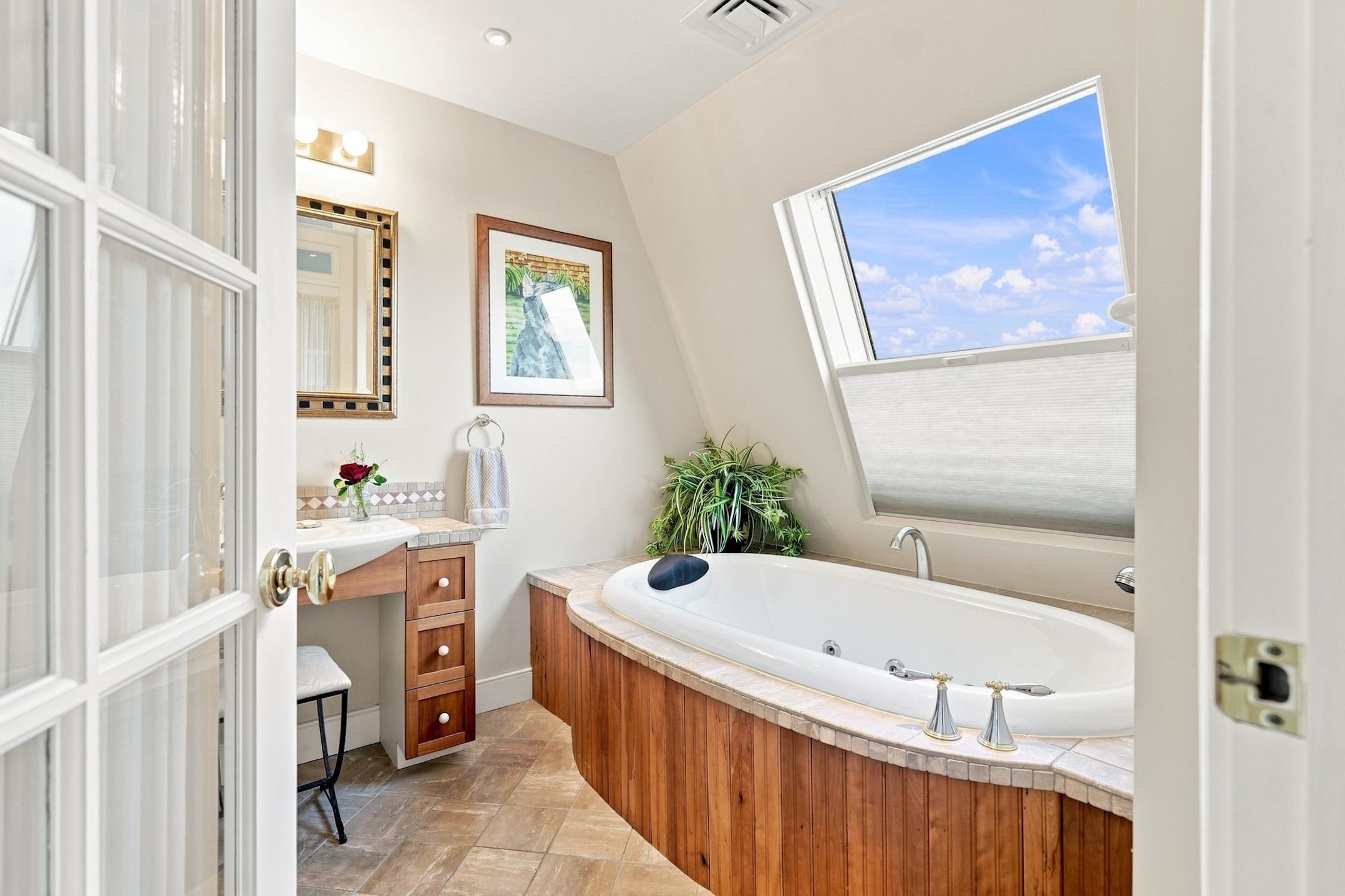 40 College Street Unit: 801