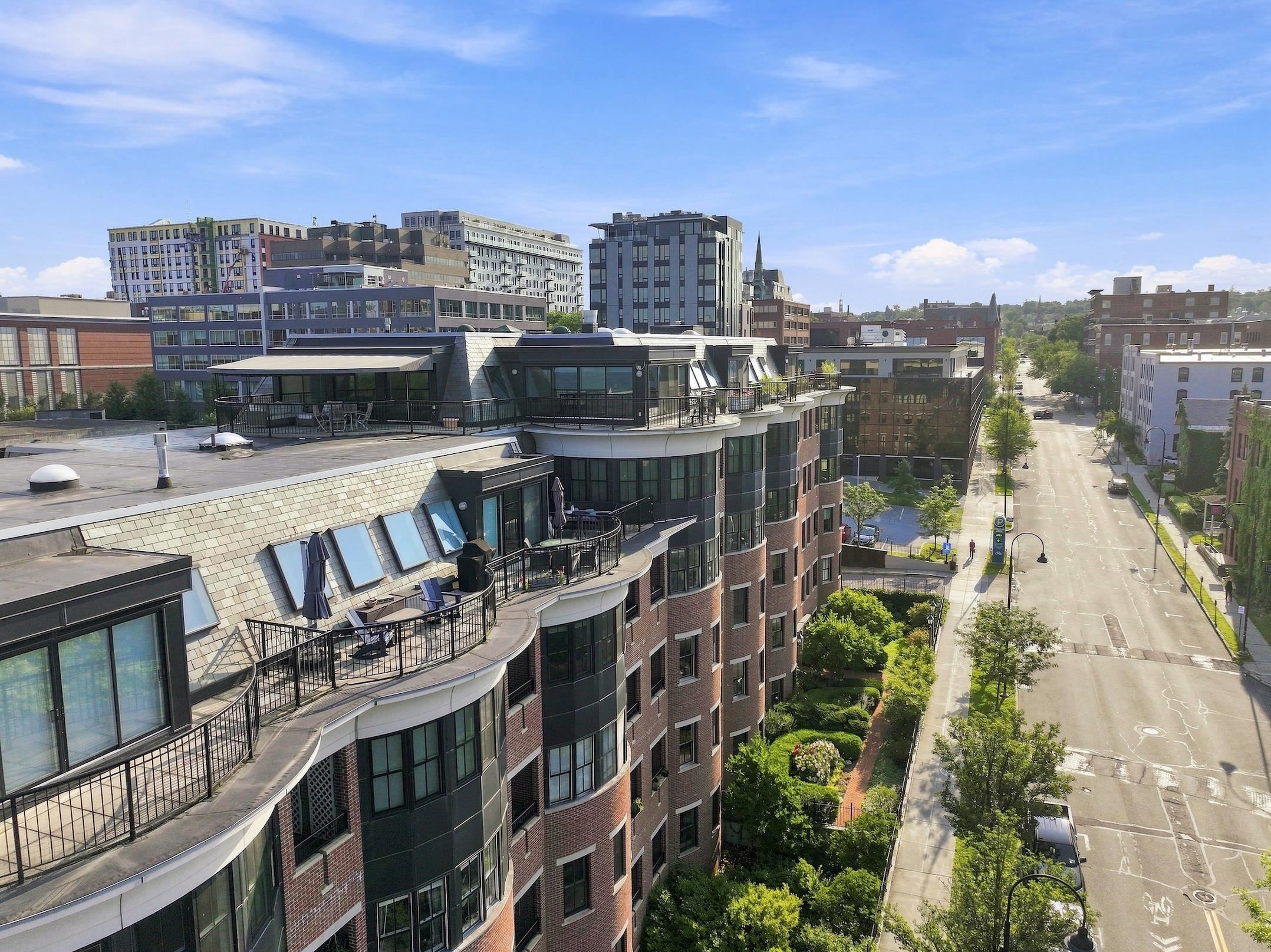 40 College Street Unit: 801
