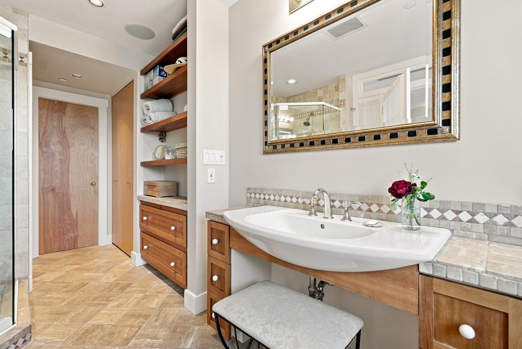 40 College Street Unit: 801