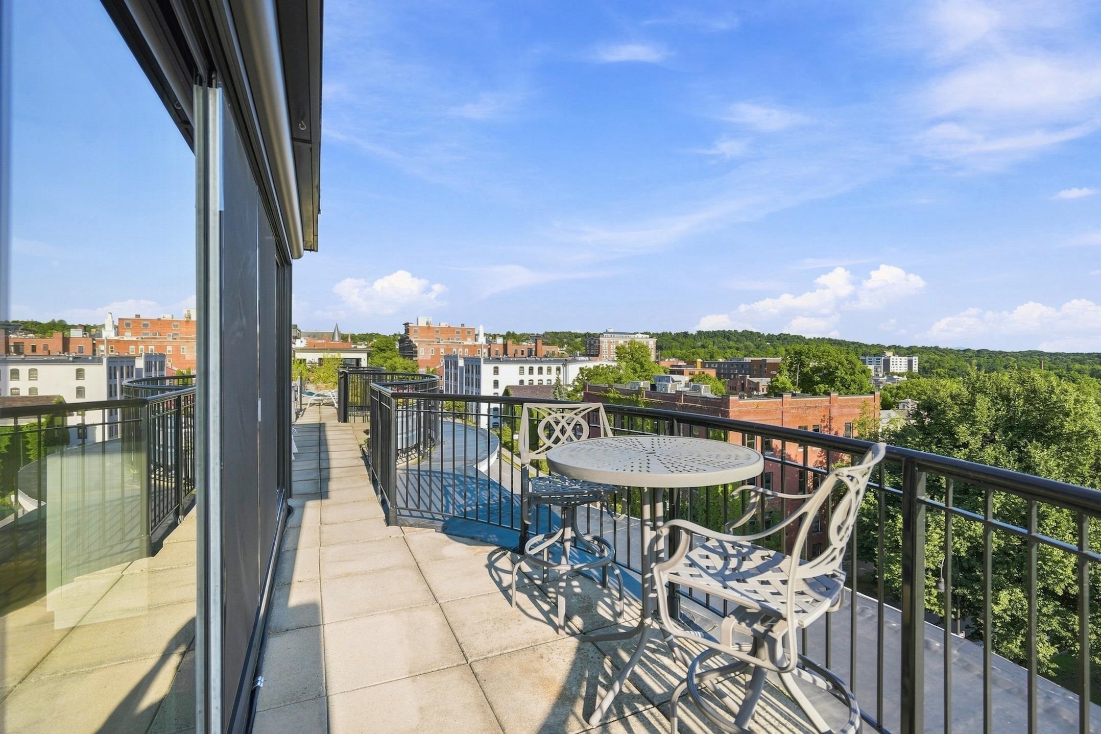 40 College Street Unit: 801