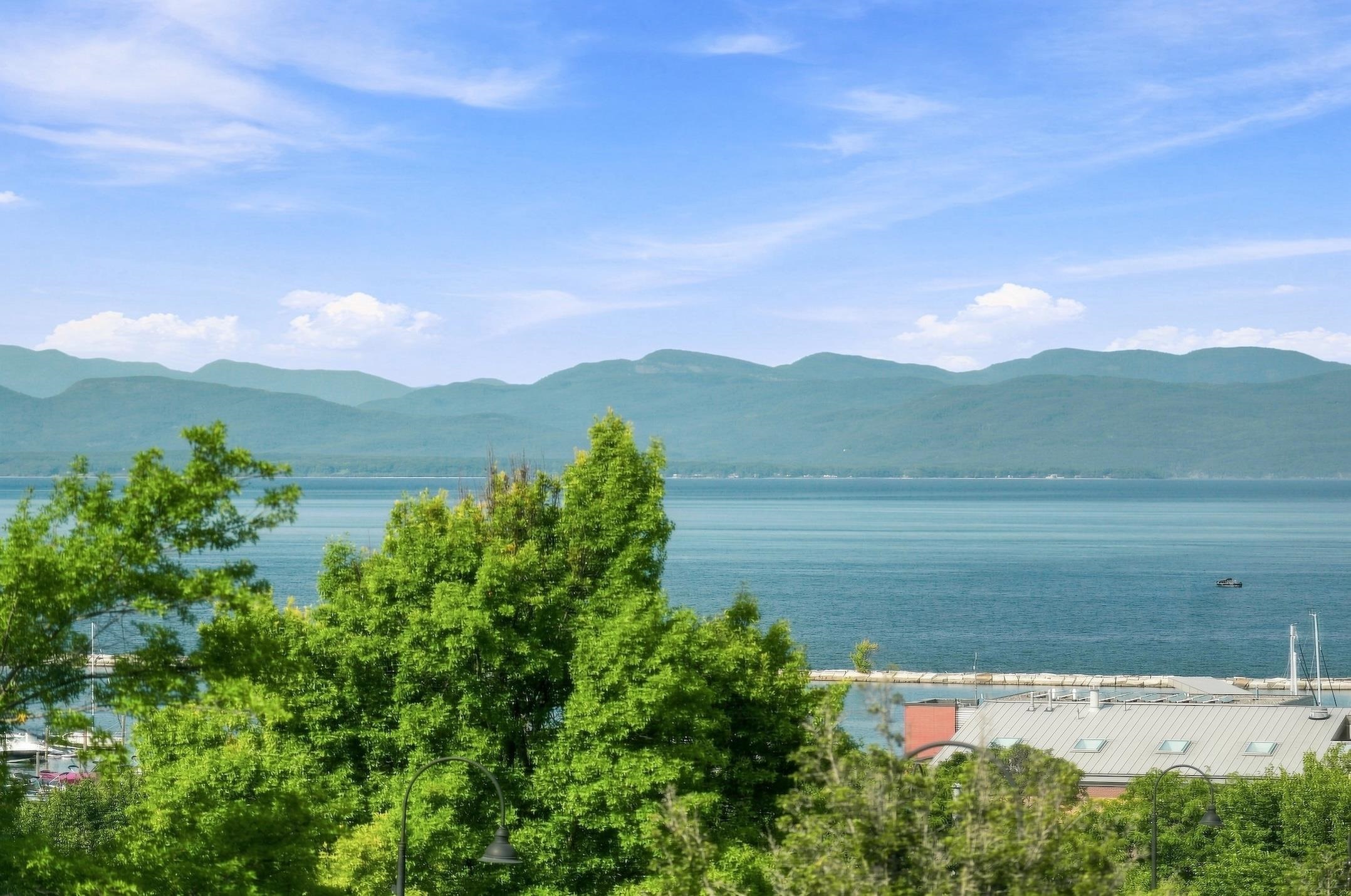 40 College Street Unit: 514c