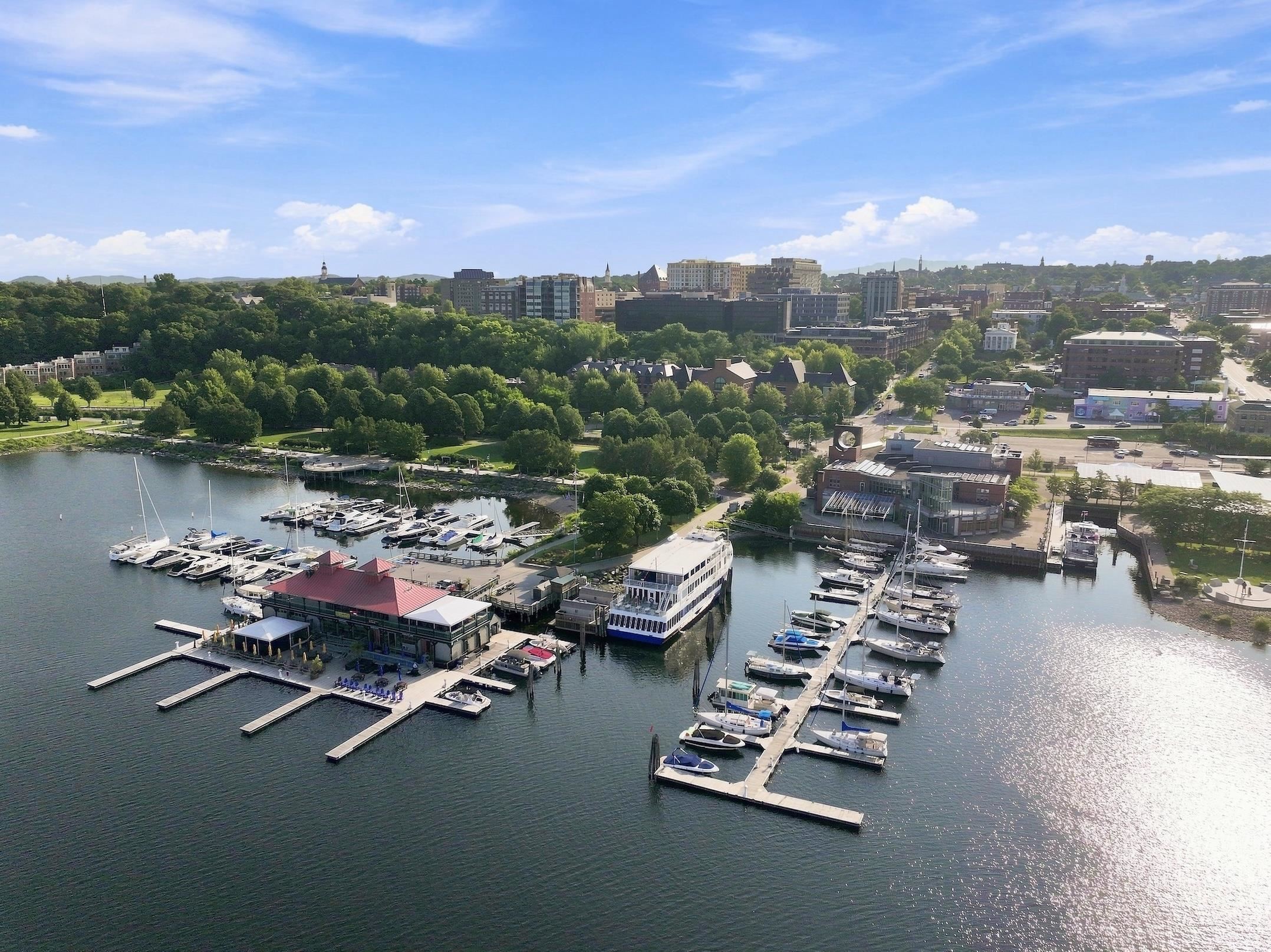 40 College Street Unit: 514c