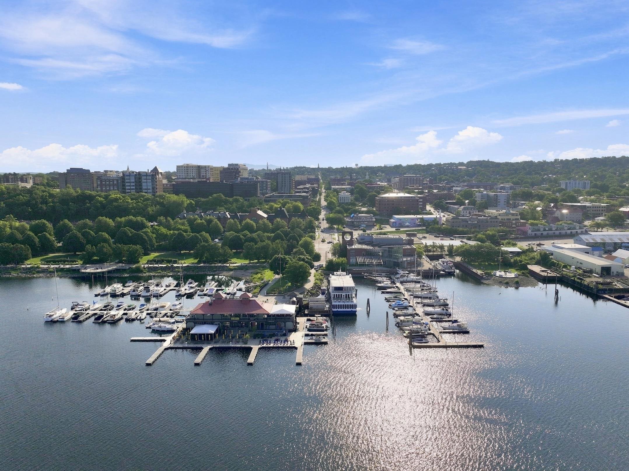 40 College Street Unit: 514c