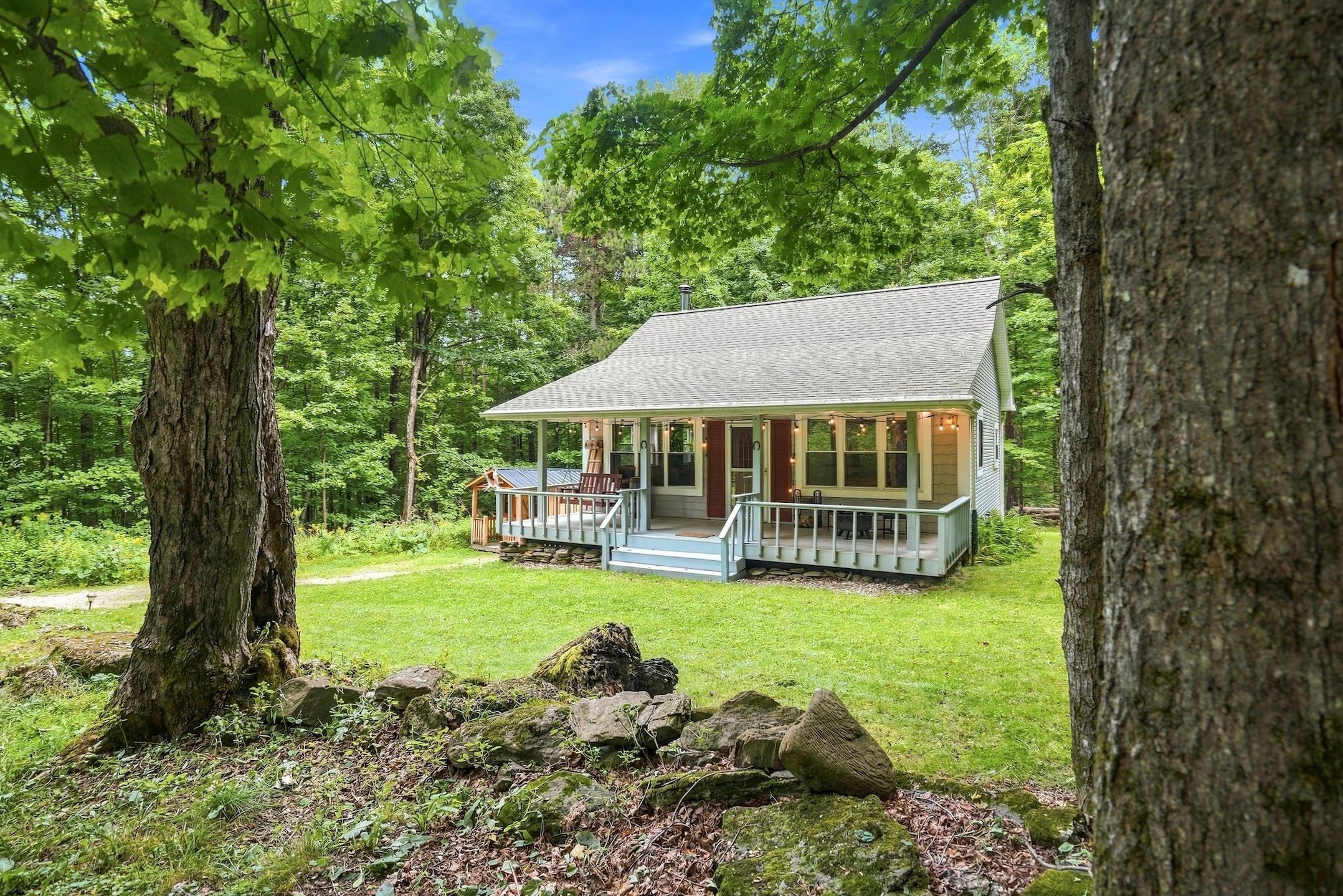 1417 Mason Hill North Road