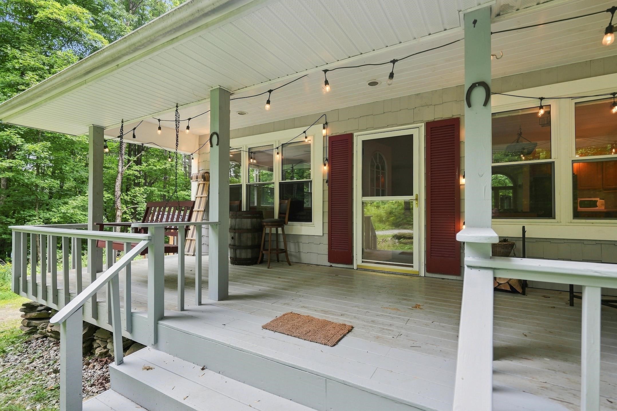 1417 Mason Hill North Road