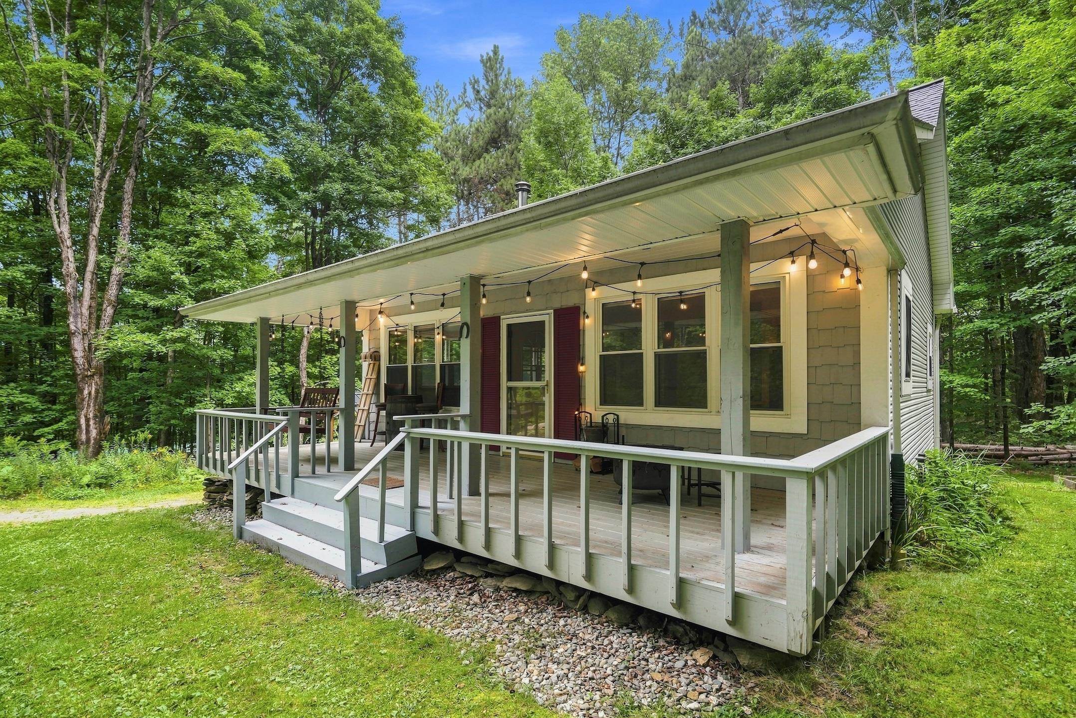 1417 Mason Hill North Road