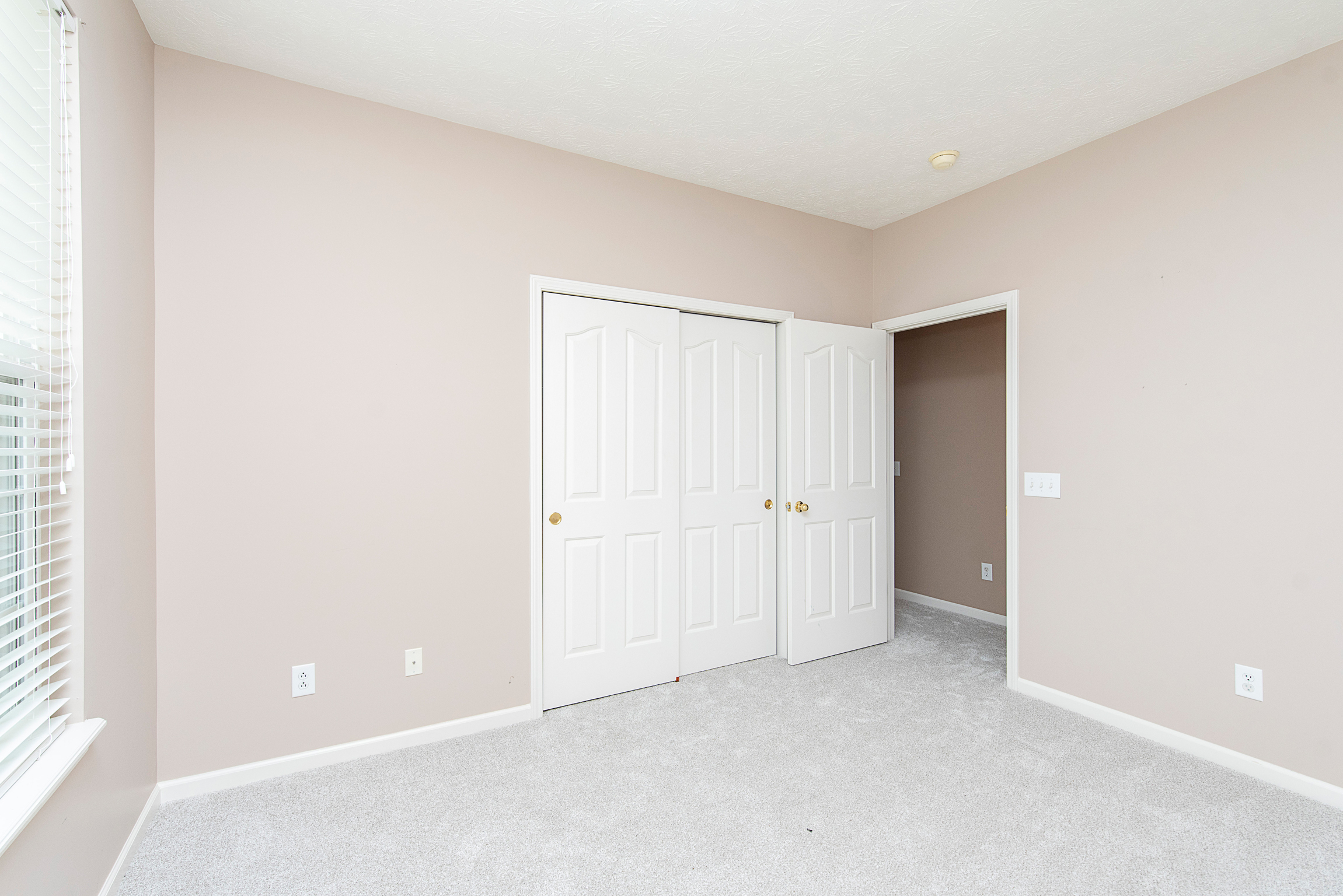 12894 Chorleywood Circle