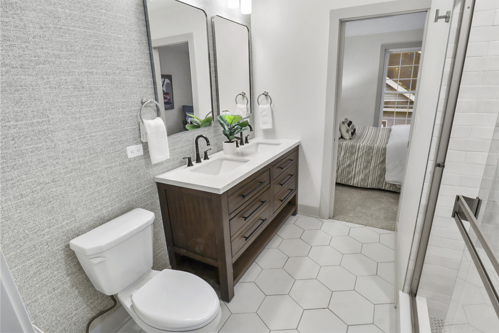 6120 Broadway Street