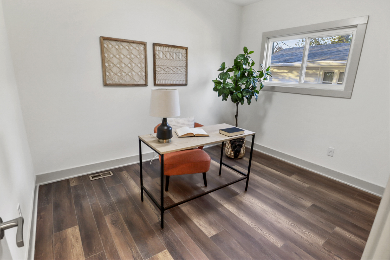 6120 Broadway Street