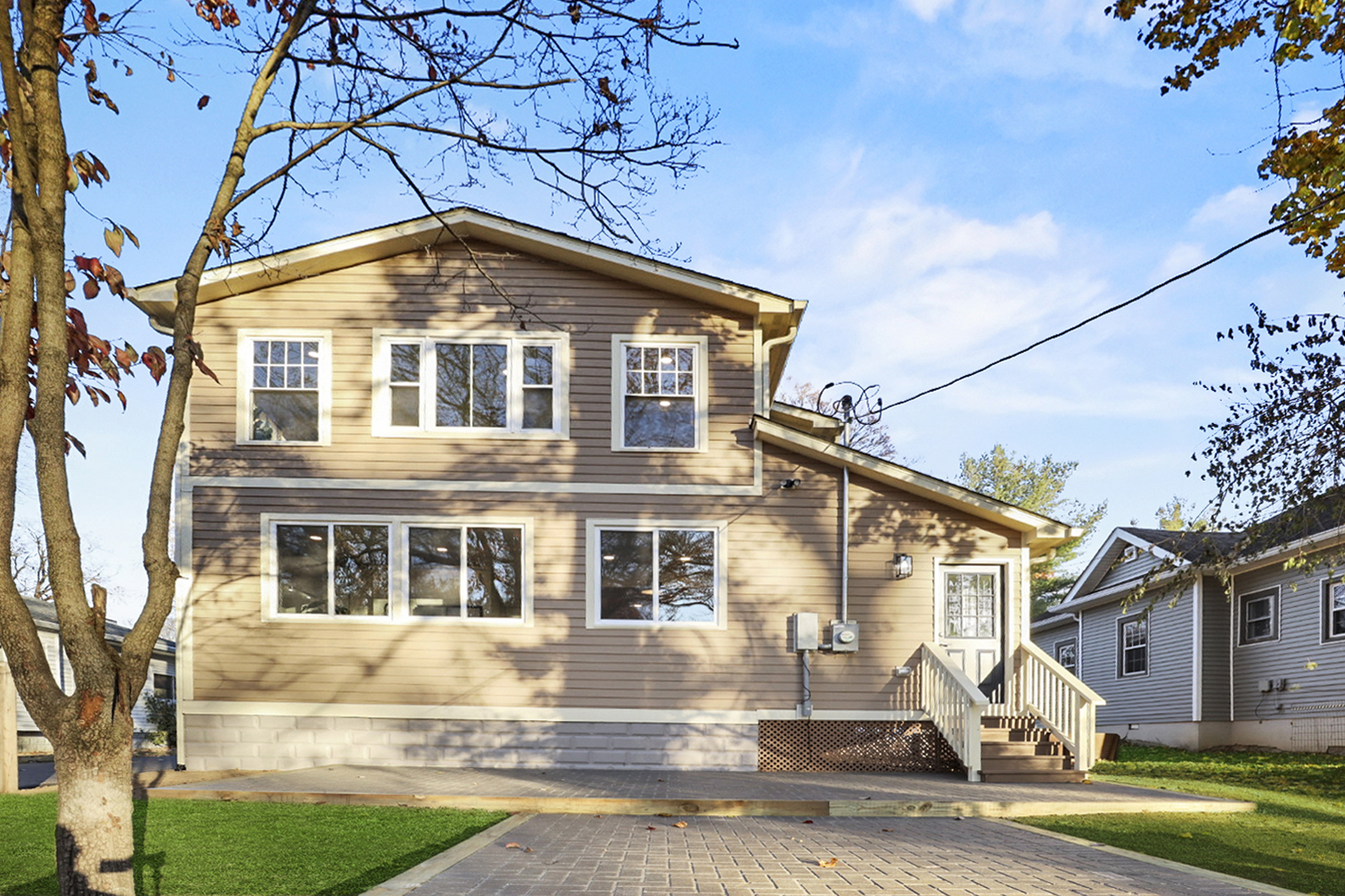 6120 Broadway Street