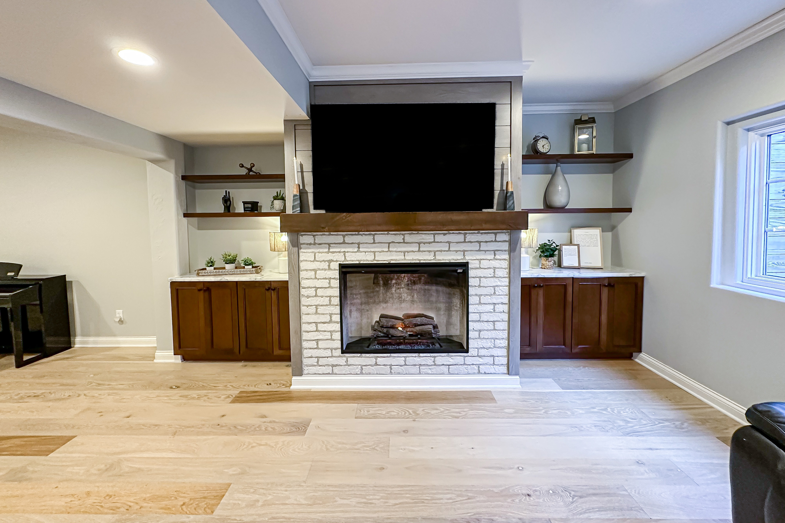 9880 Wading Crane Avenue