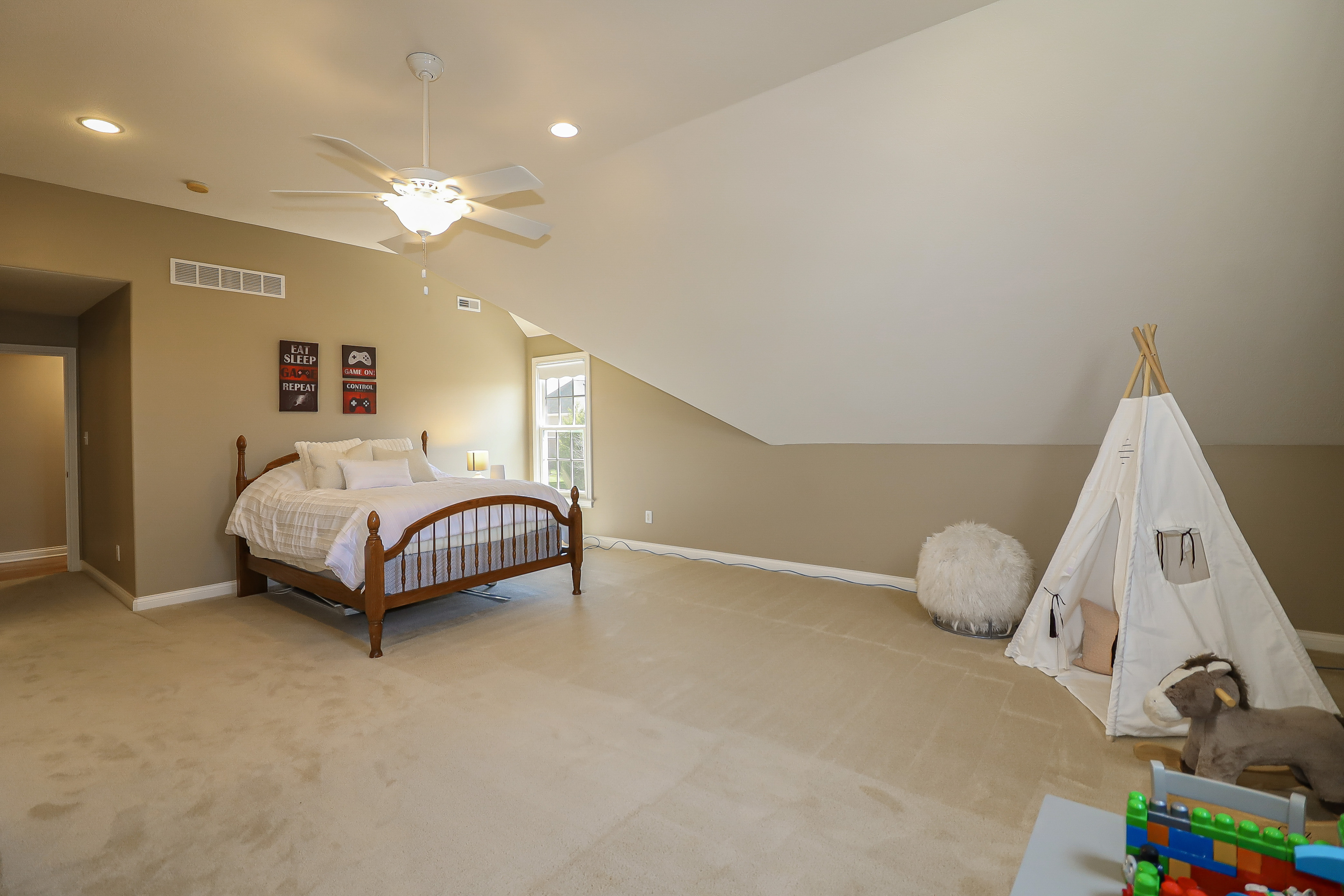 9880 Wading Crane Avenue