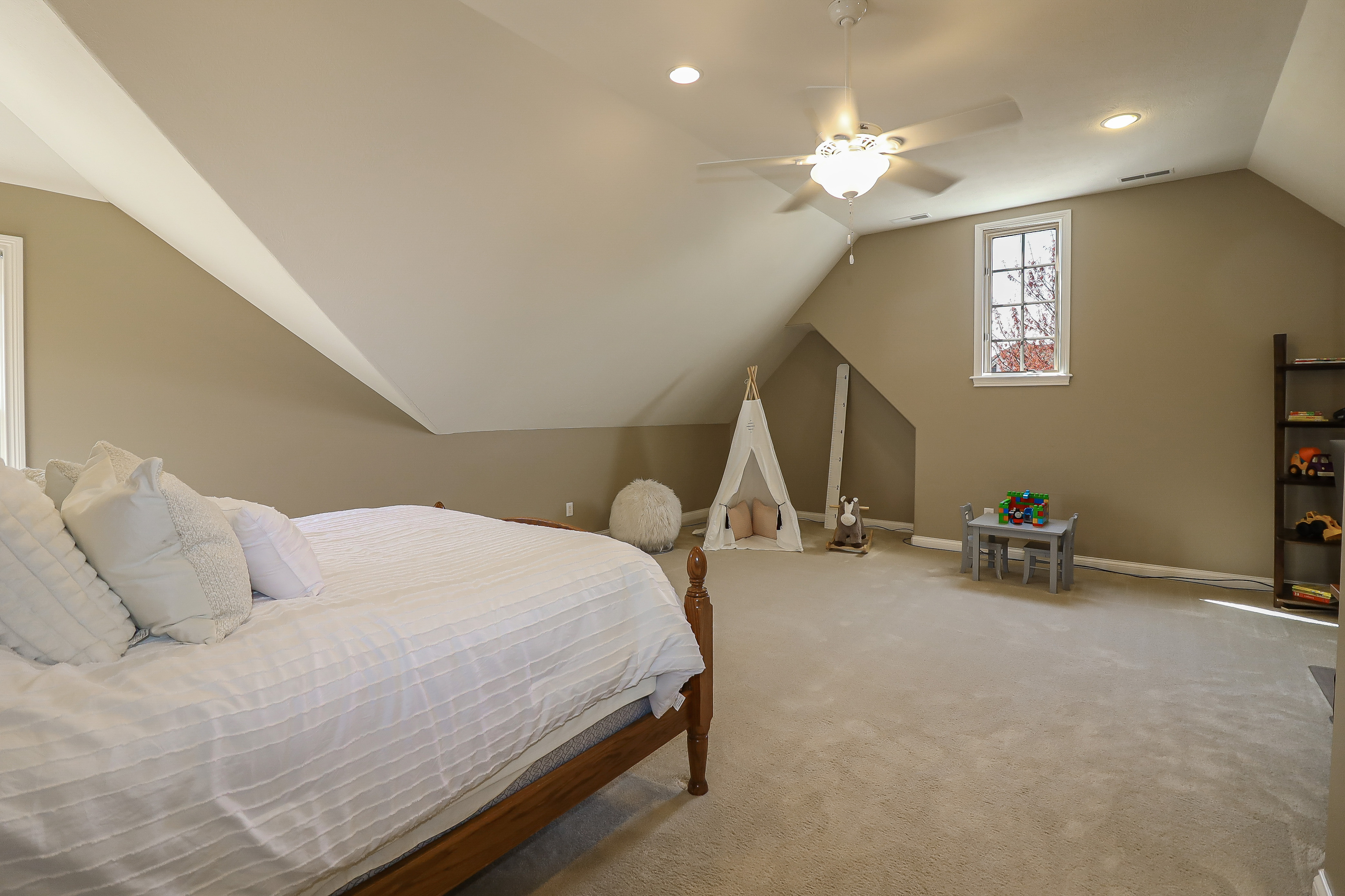 9880 Wading Crane Avenue