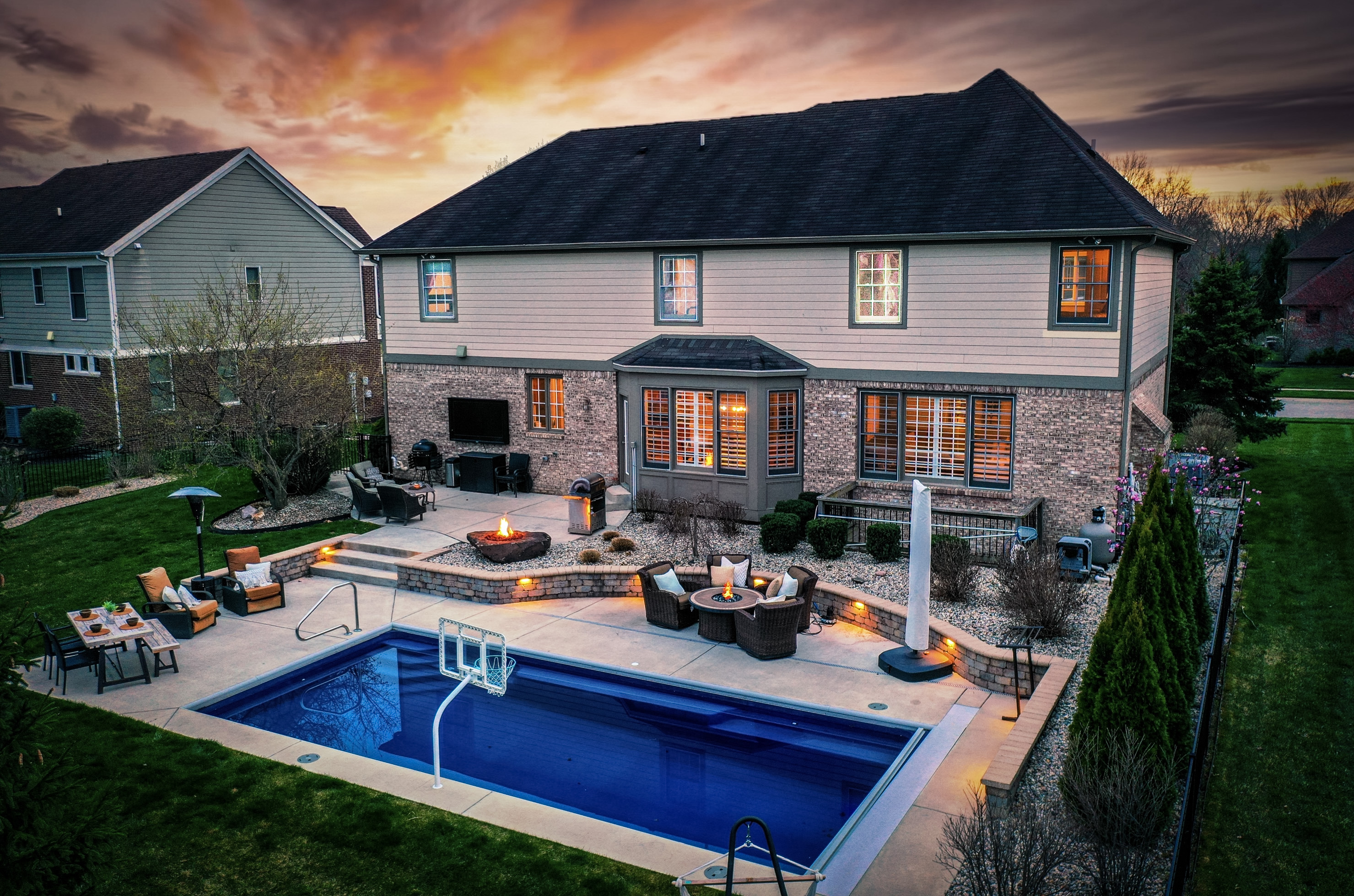 9880 Wading Crane Avenue