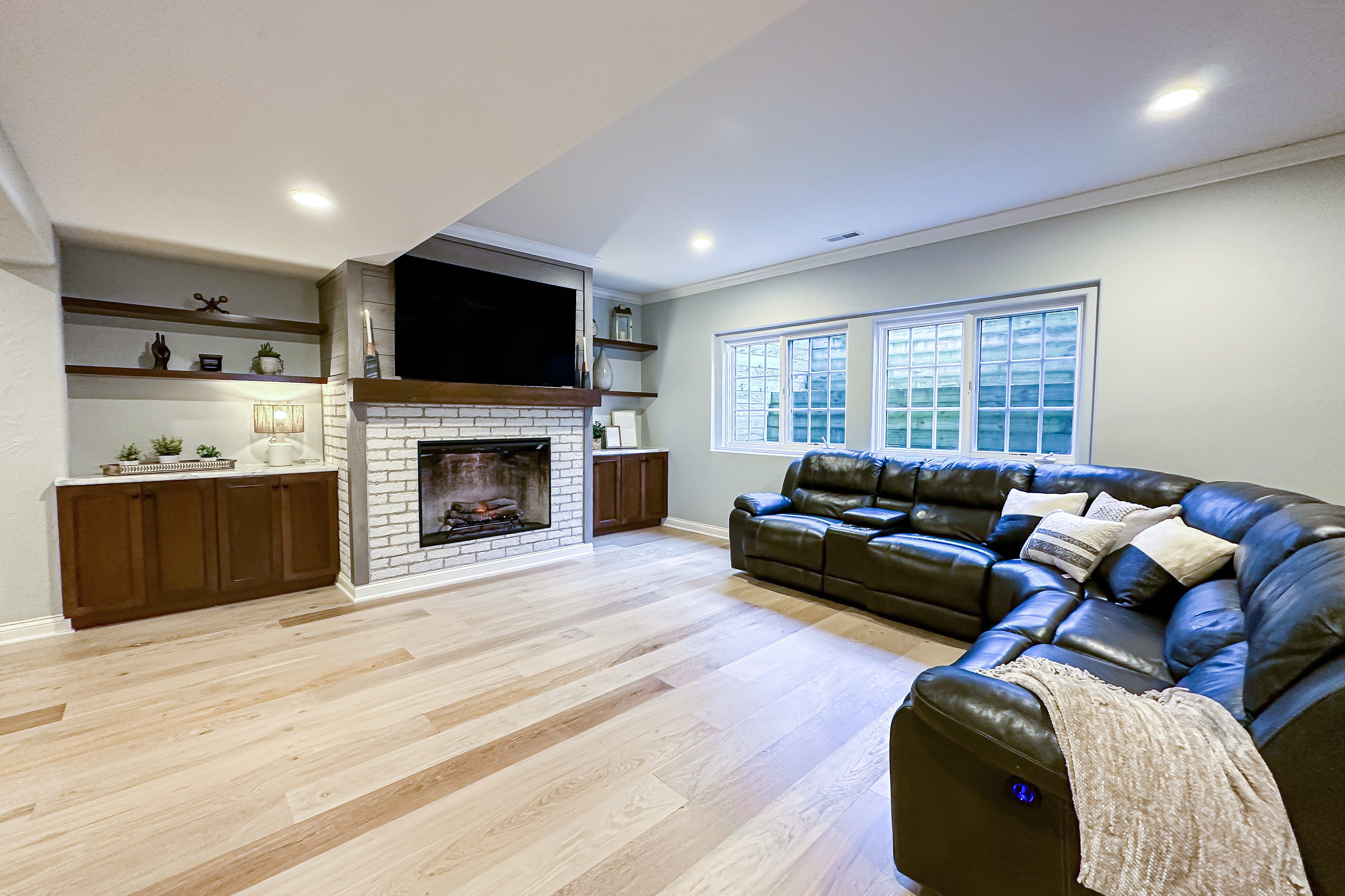 9880 Wading Crane Avenue