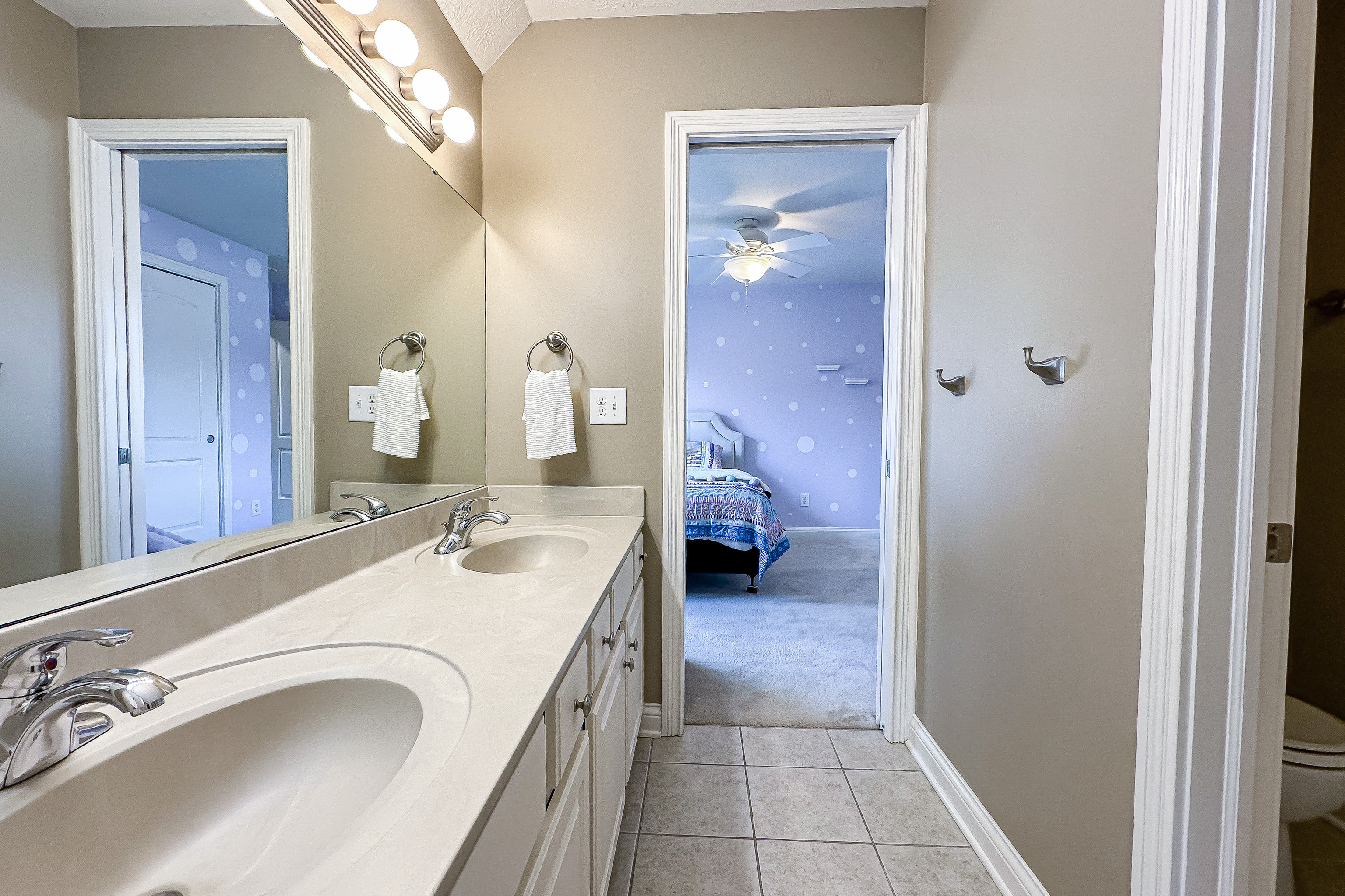 9880 Wading Crane Avenue