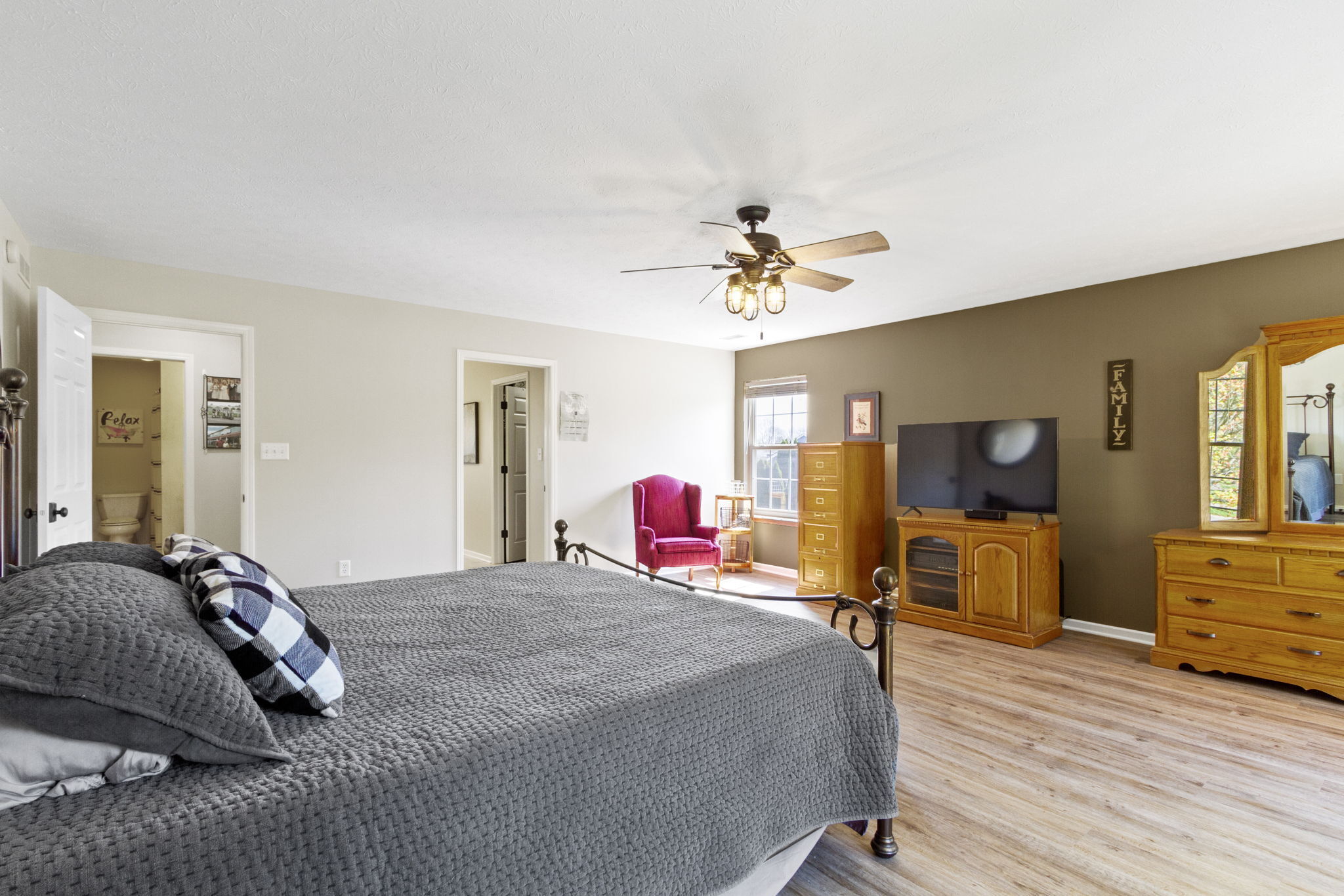 20506 Country Lake Boulevard