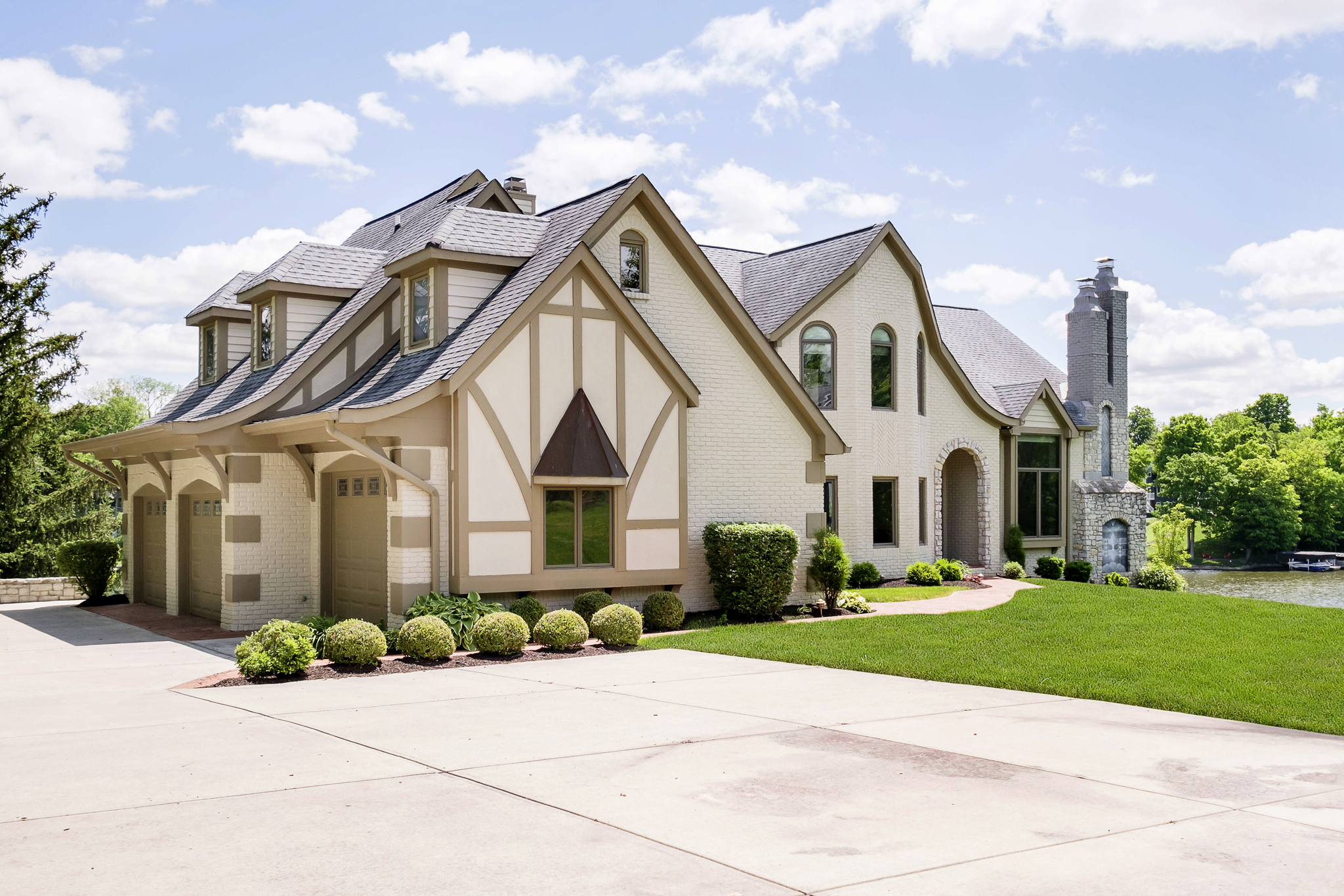 11113 Catamaran Court