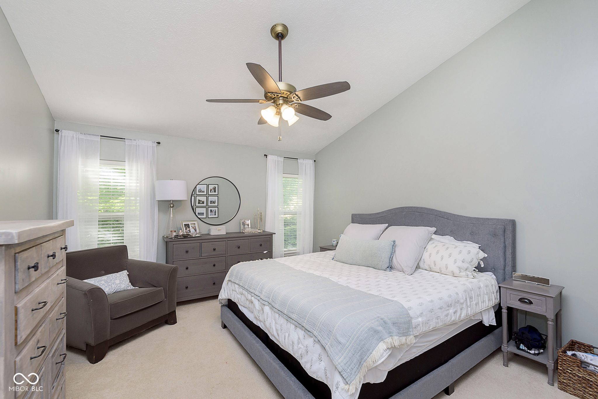 5905 Lost Oaks Drive