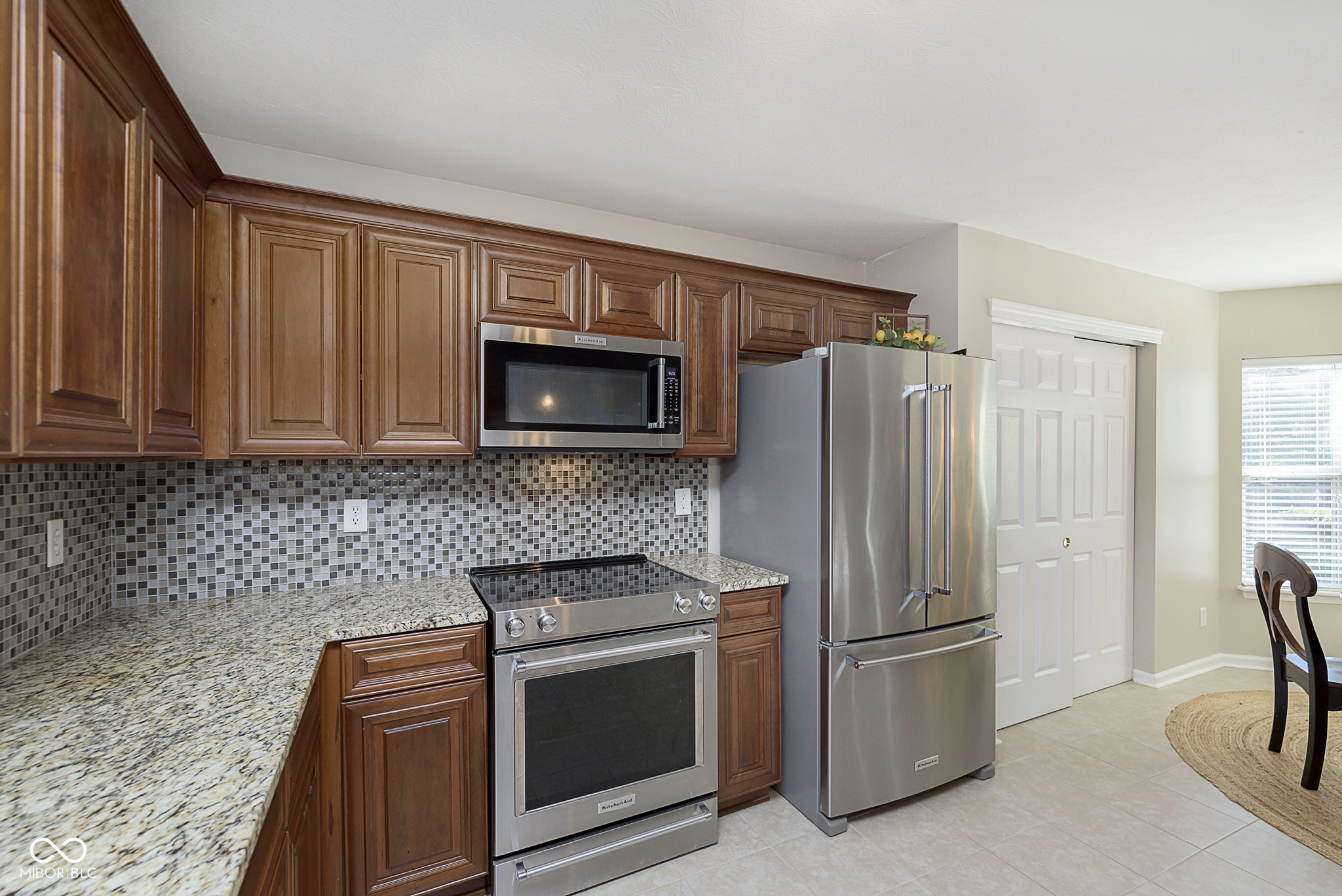 5905 Lost Oaks Drive