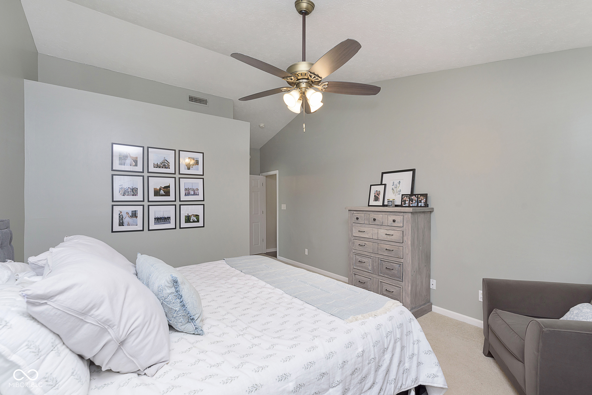 5905 Lost Oaks Drive