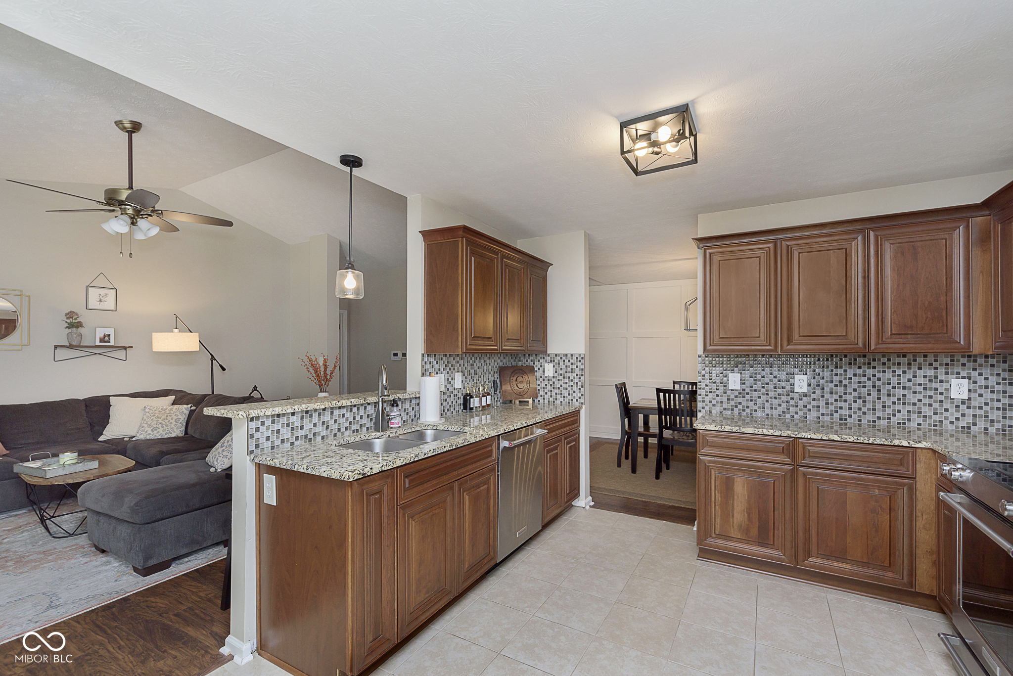 5905 Lost Oaks Drive