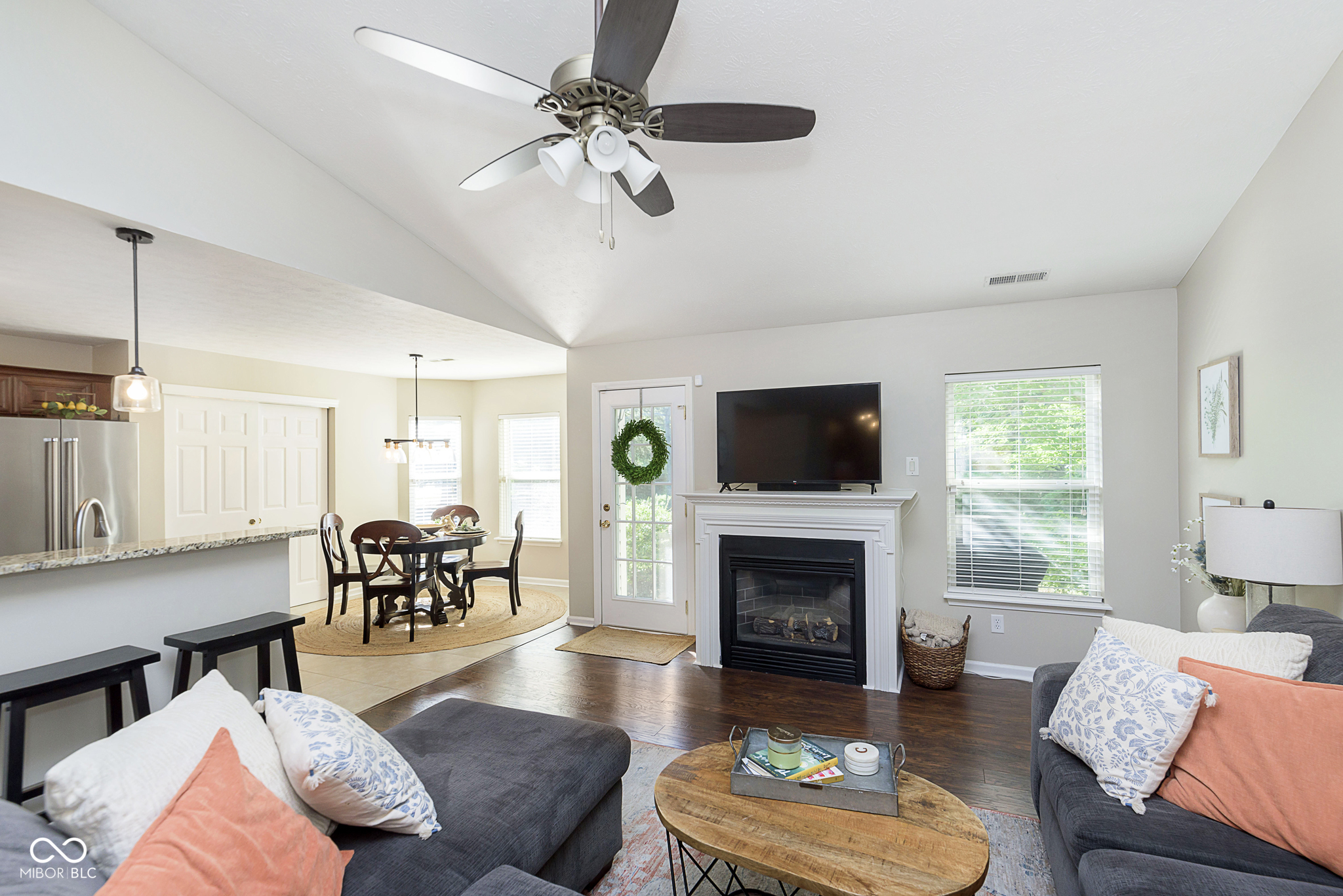 5905 Lost Oaks Drive