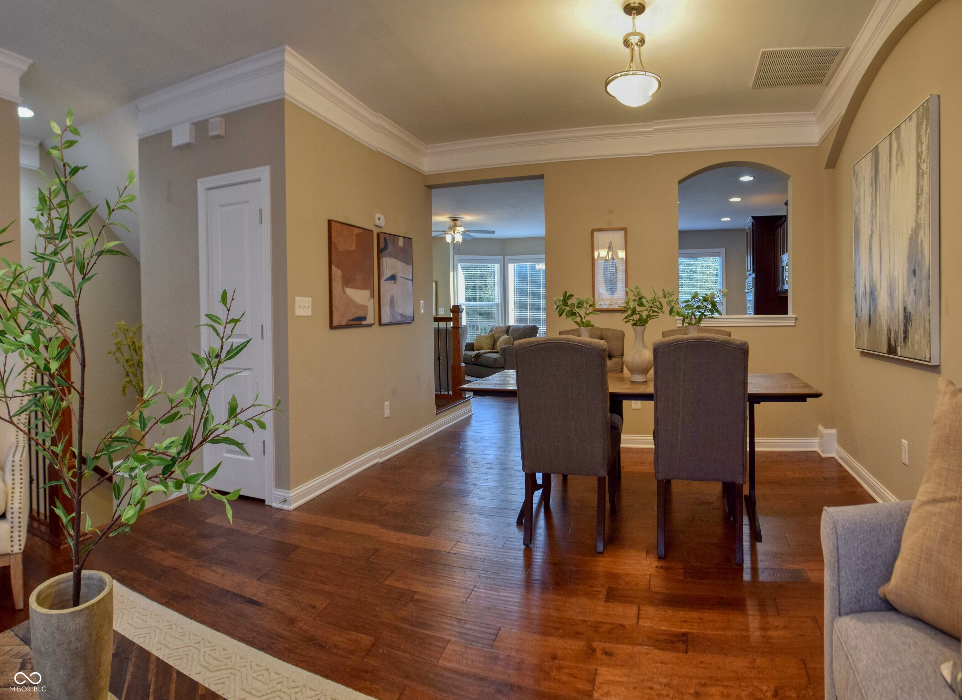 621 Greenford Trail W