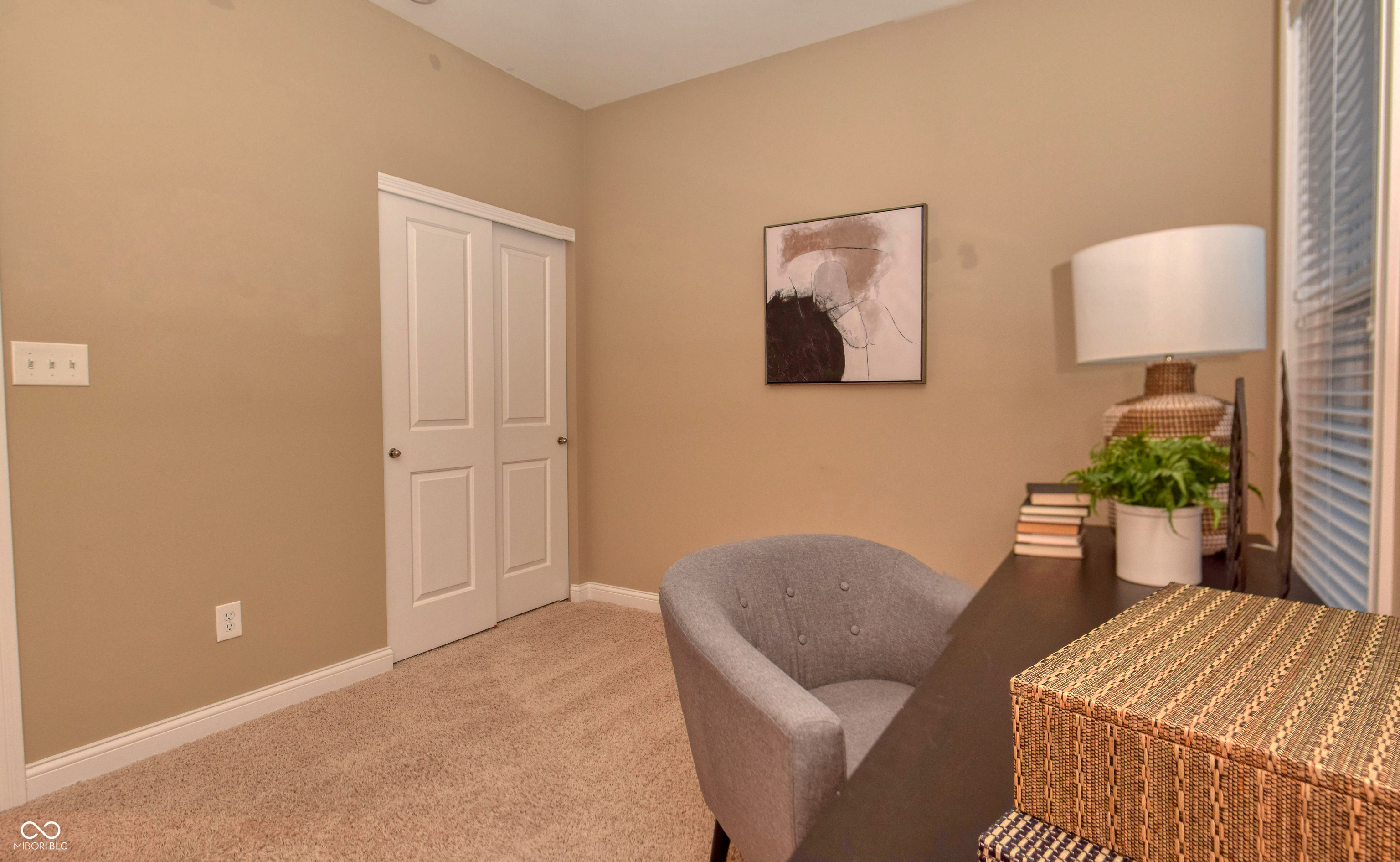 621 Greenford Trail W