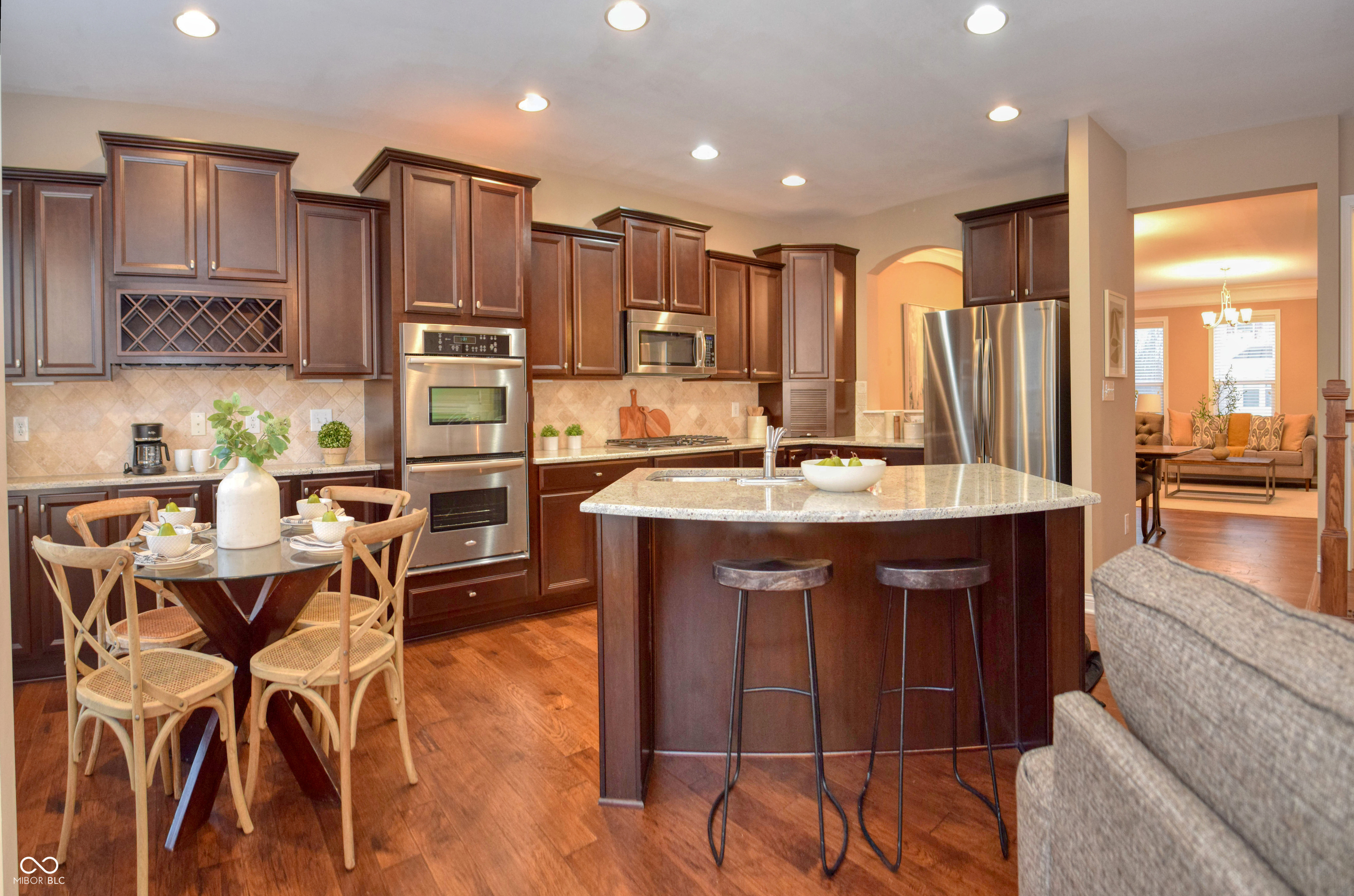 621 Greenford Trail W