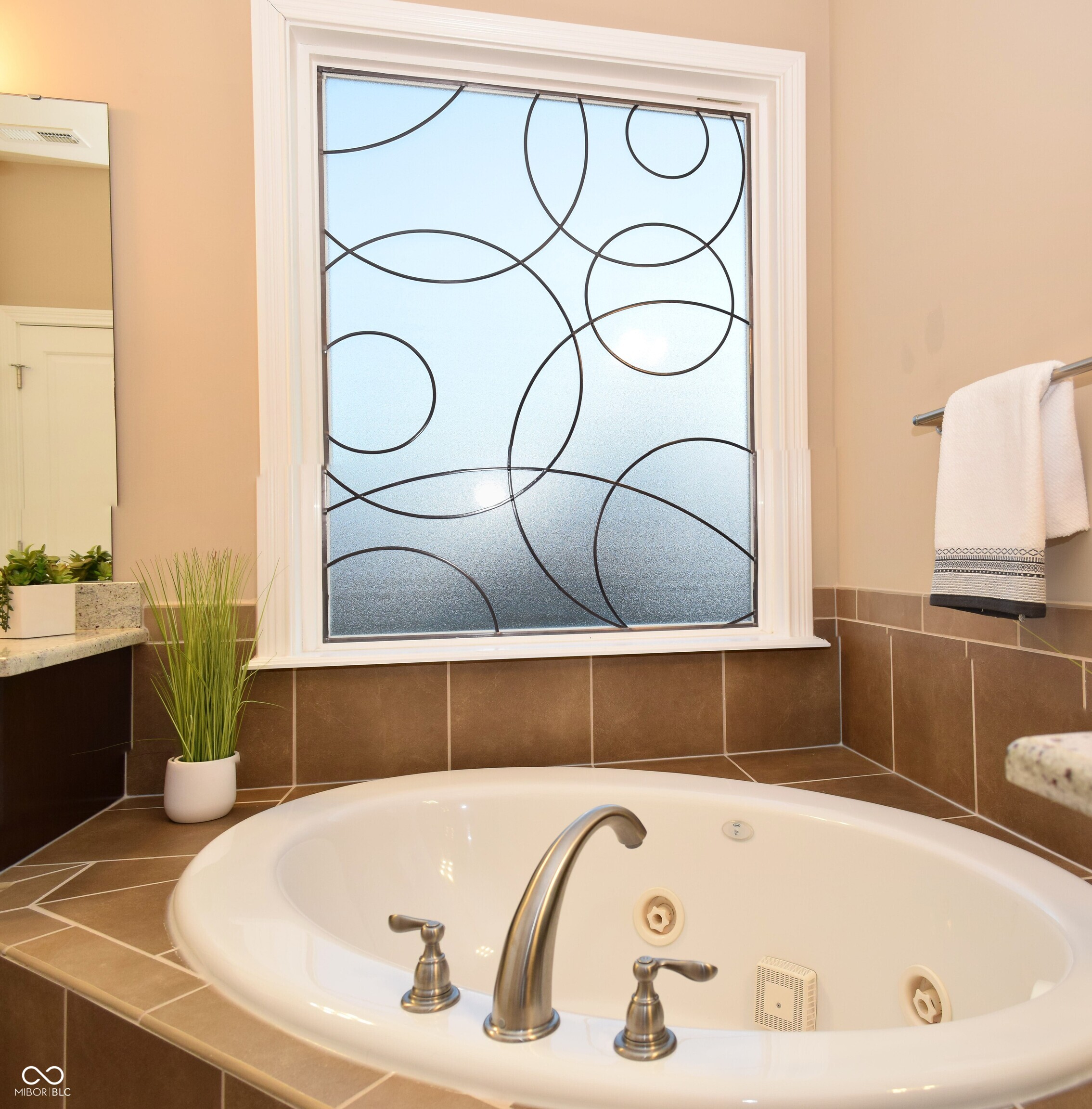 621 Greenford Trail W