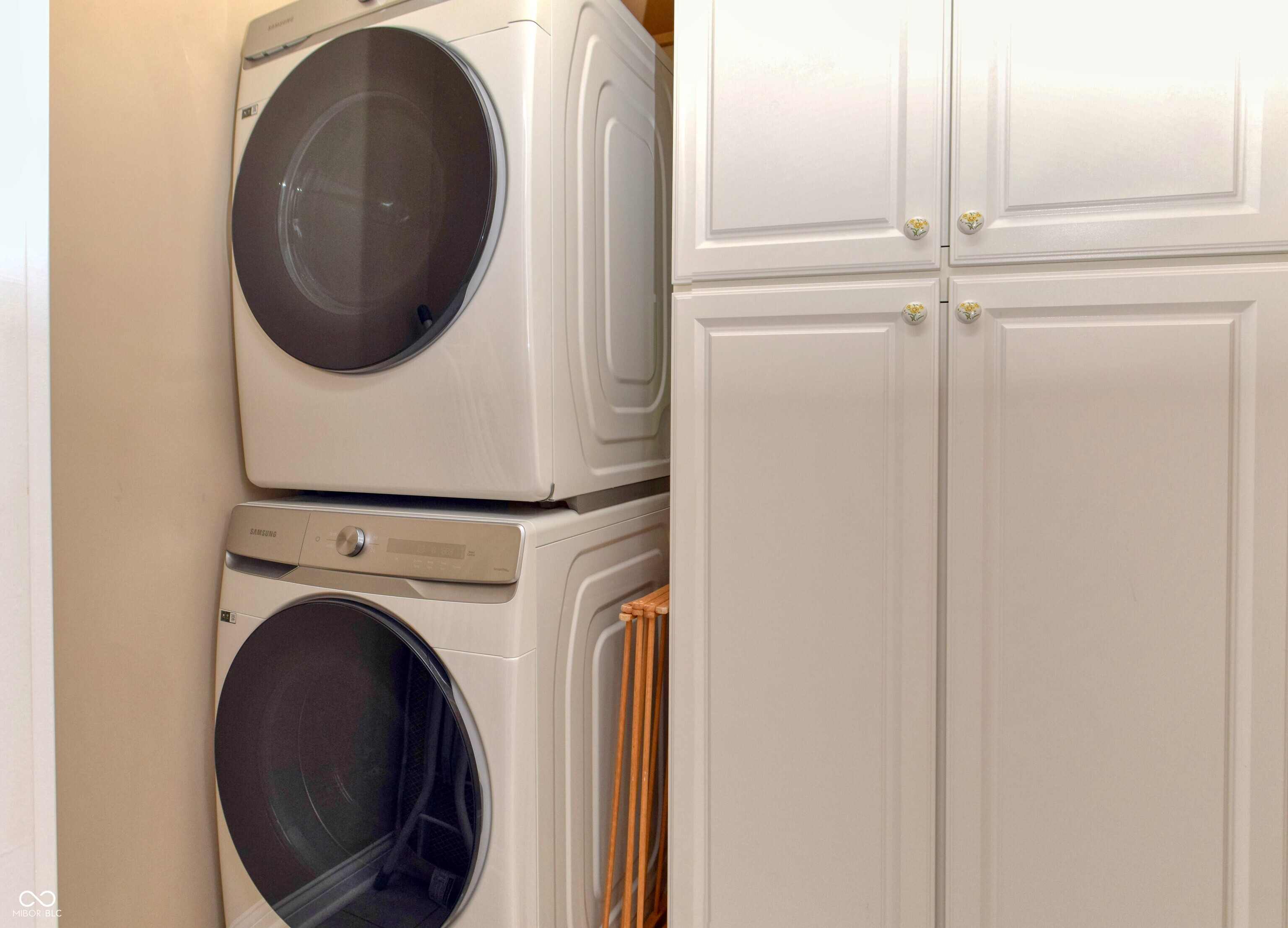 621 Greenford Trail W