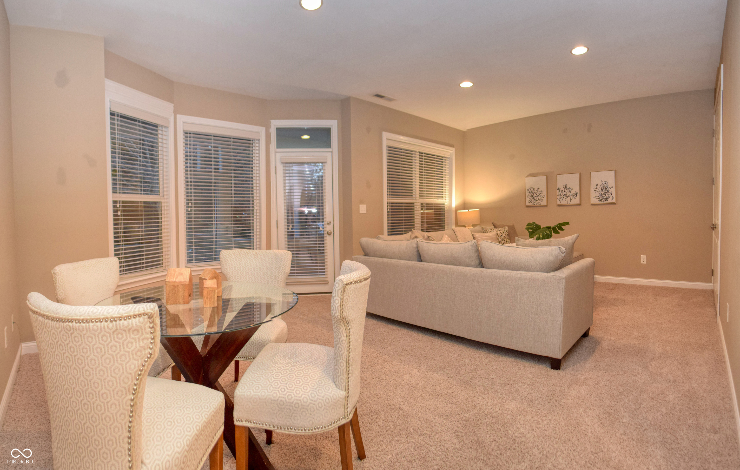 621 Greenford Trail W