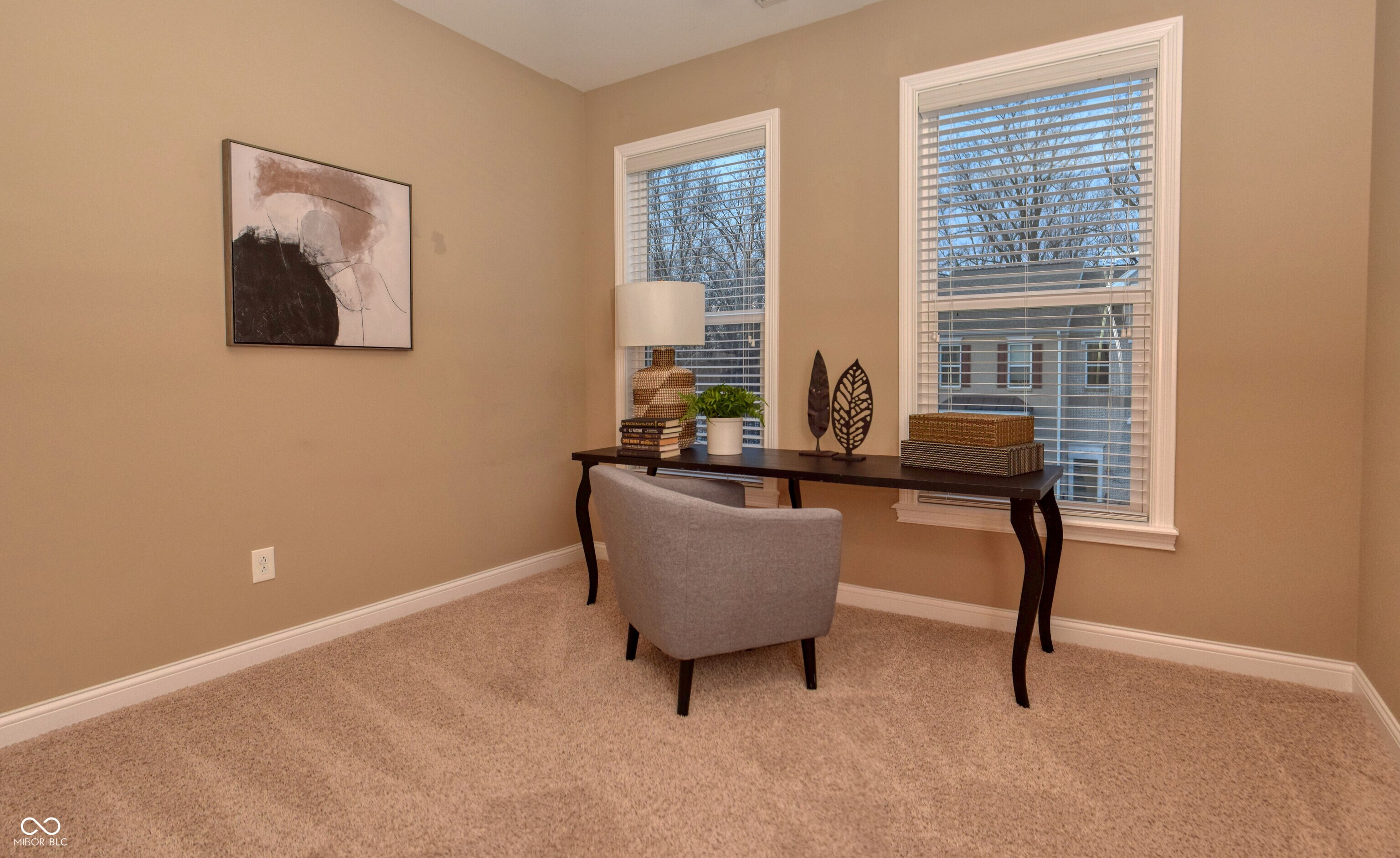 621 Greenford Trail W