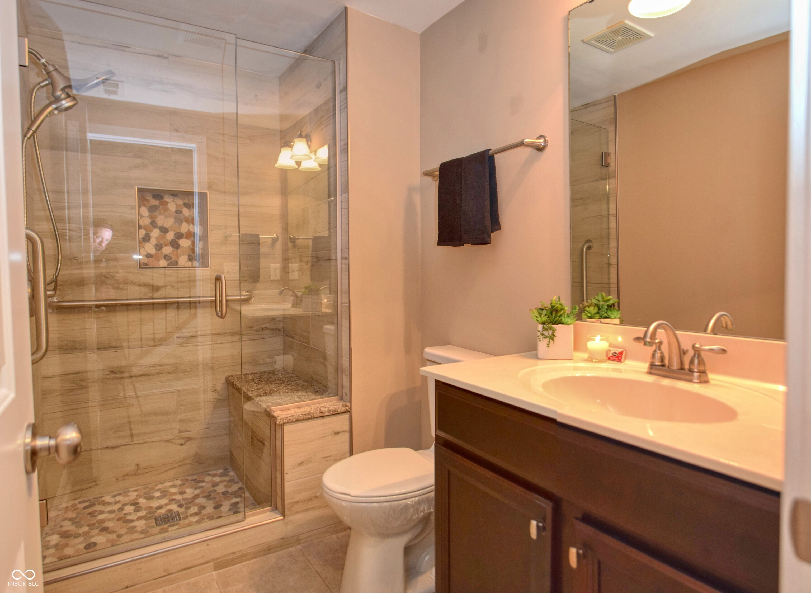 621 Greenford Trail W