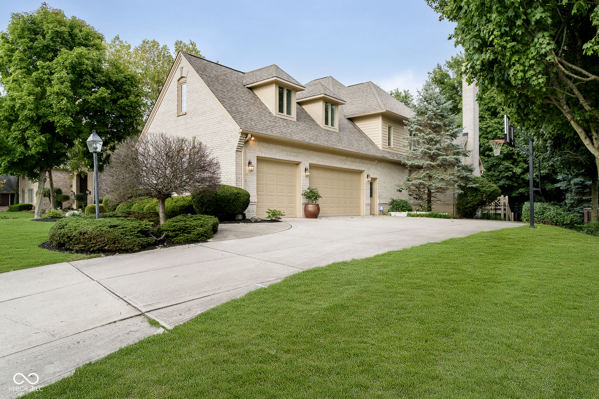 12165 Woods Bay Place