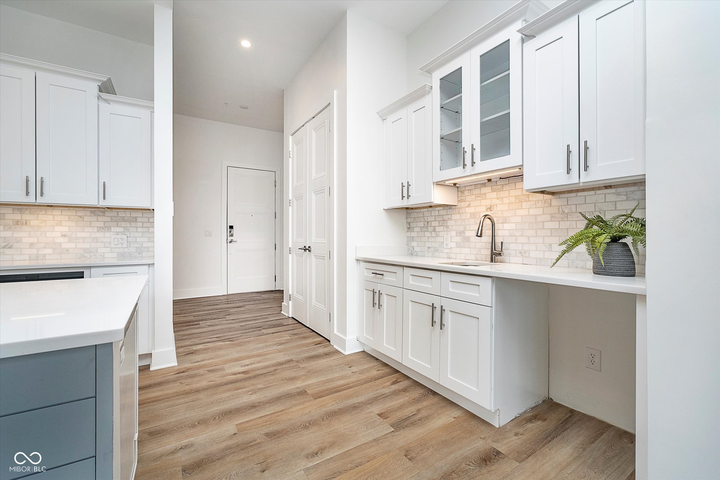 15 W Executive Drive Unit: 104