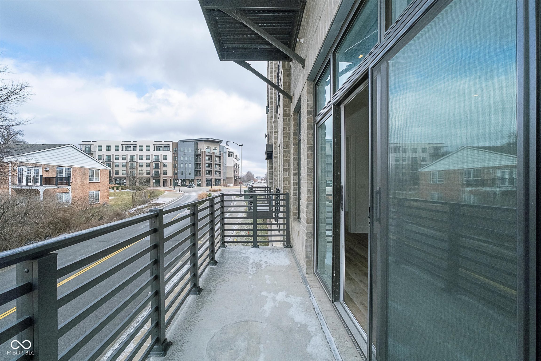 15 W Executive Drive Unit: 104