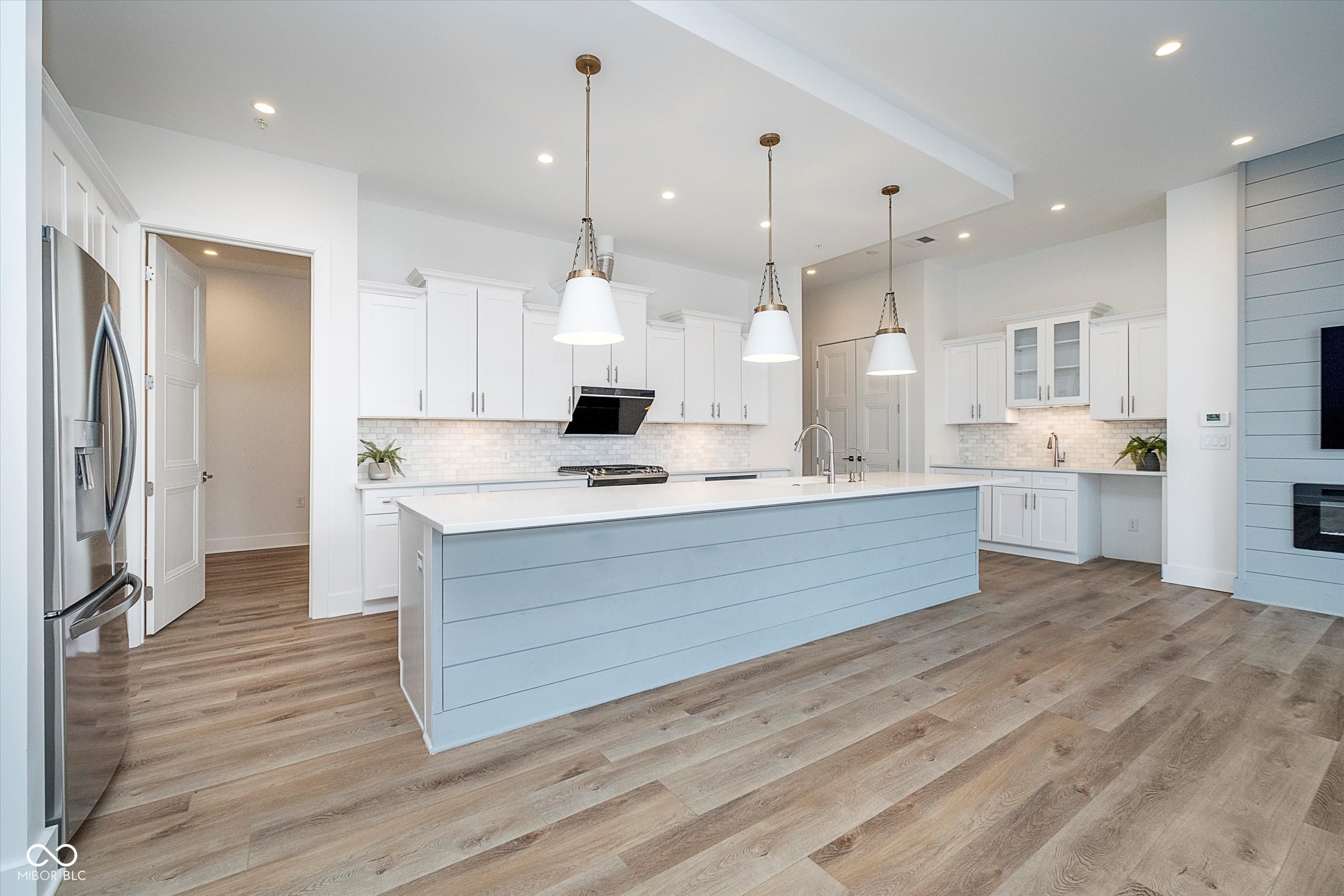 15 W Executive Drive Unit: 104