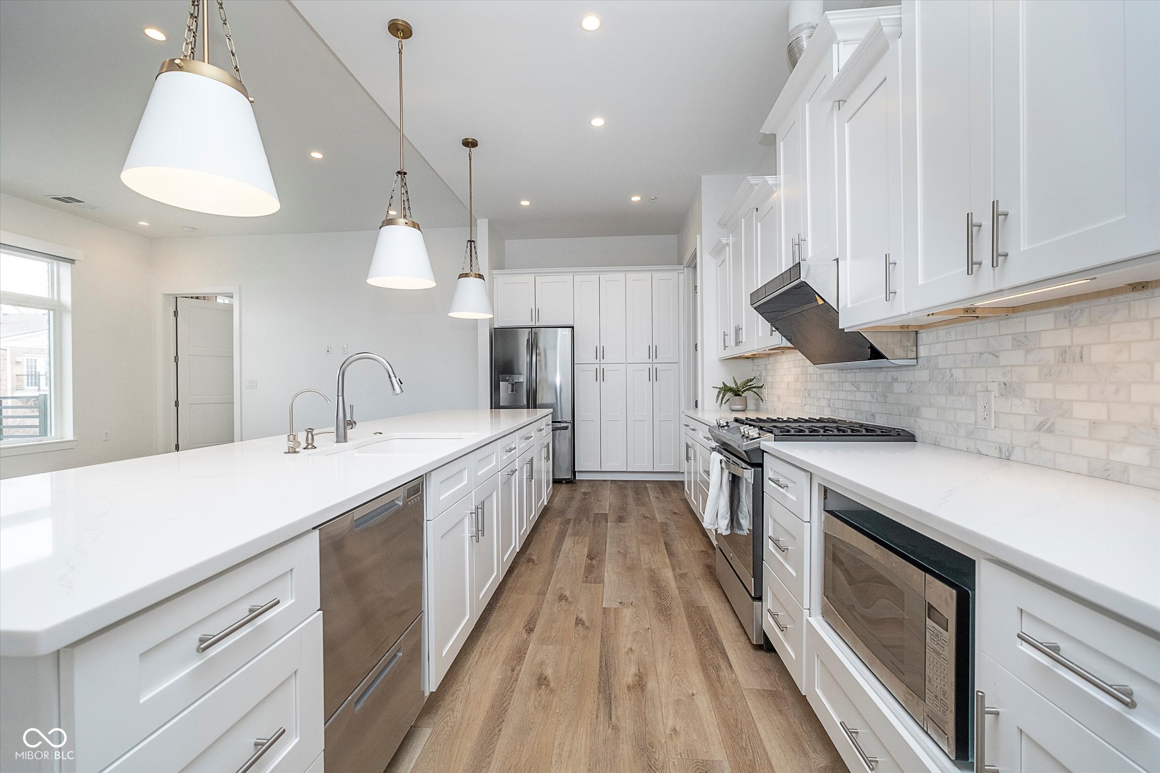 15 W Executive Drive Unit: 104