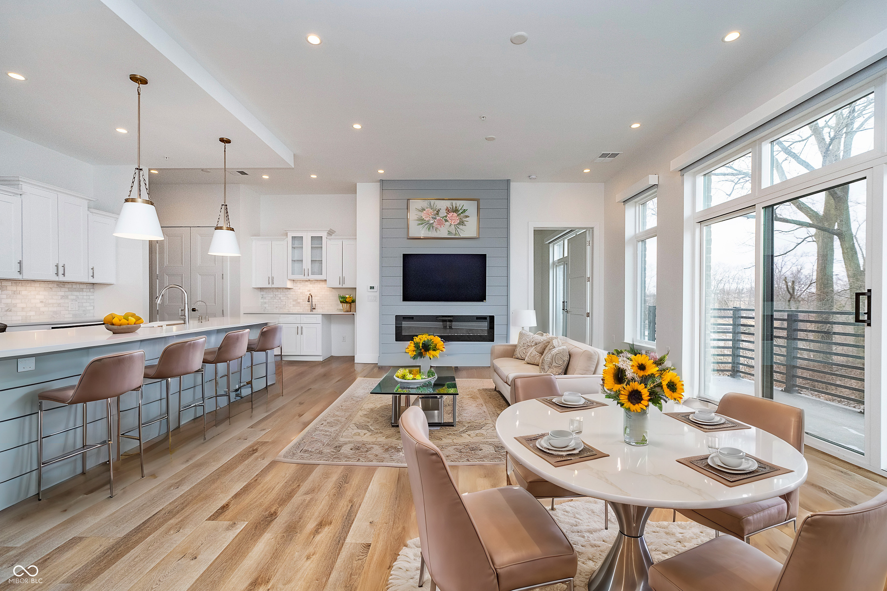 15 W Executive Drive Unit: 104