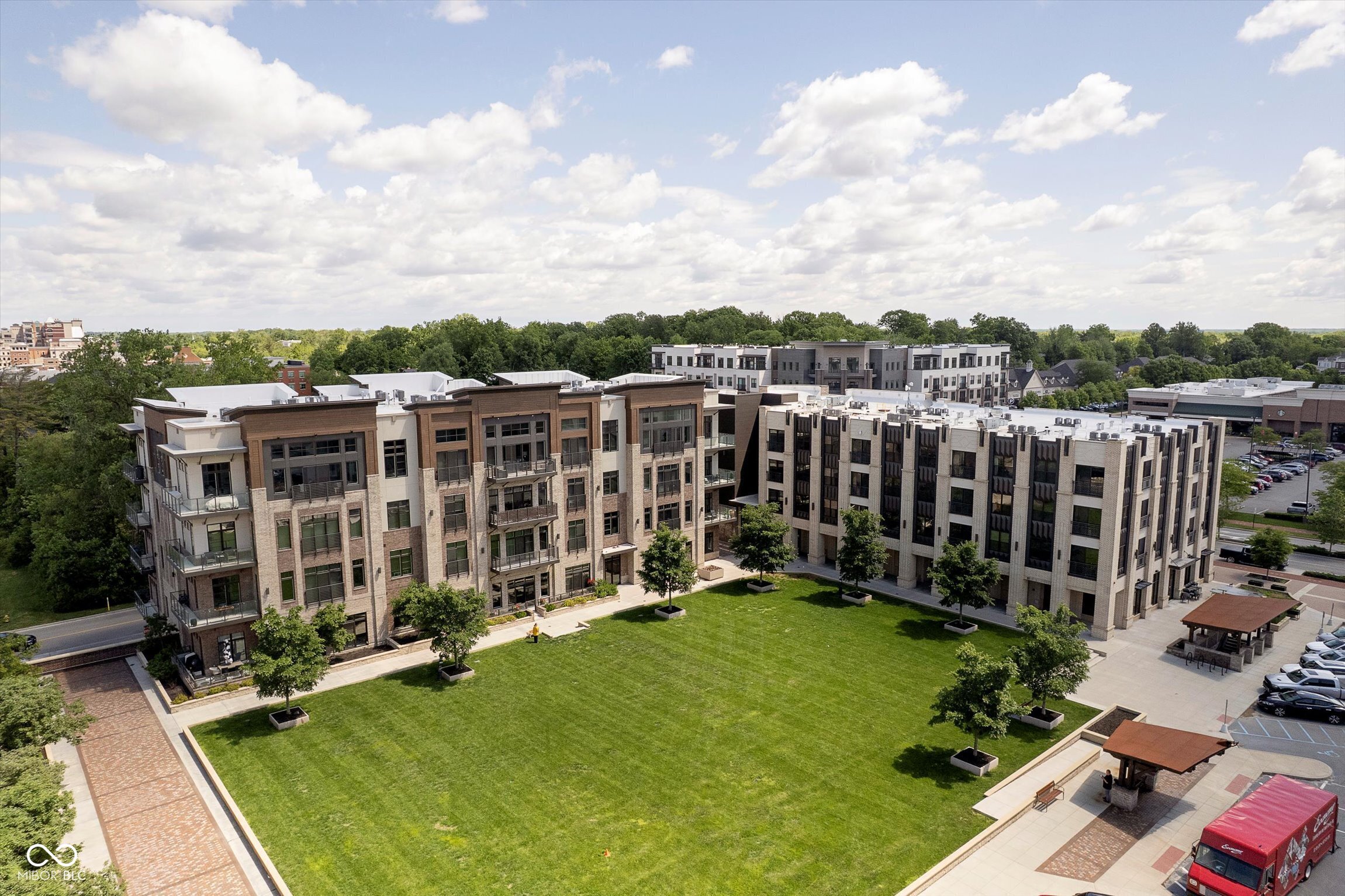 15 W Executive Drive Unit: 104