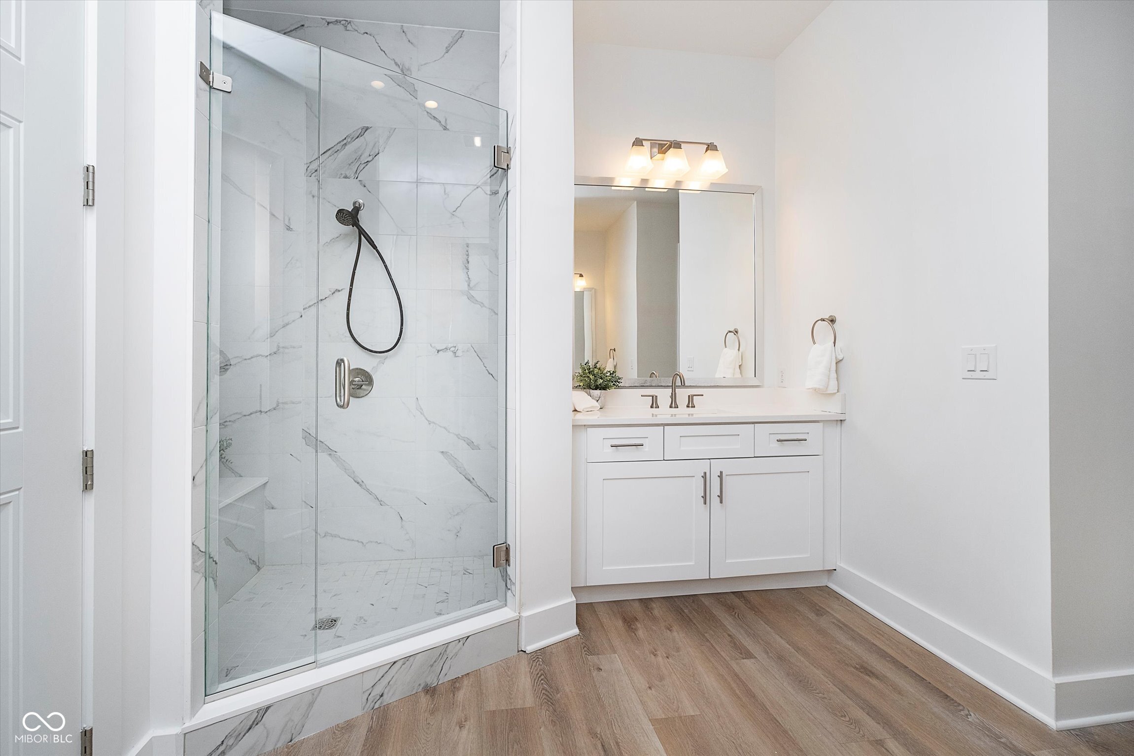 15 W Executive Drive Unit: 104