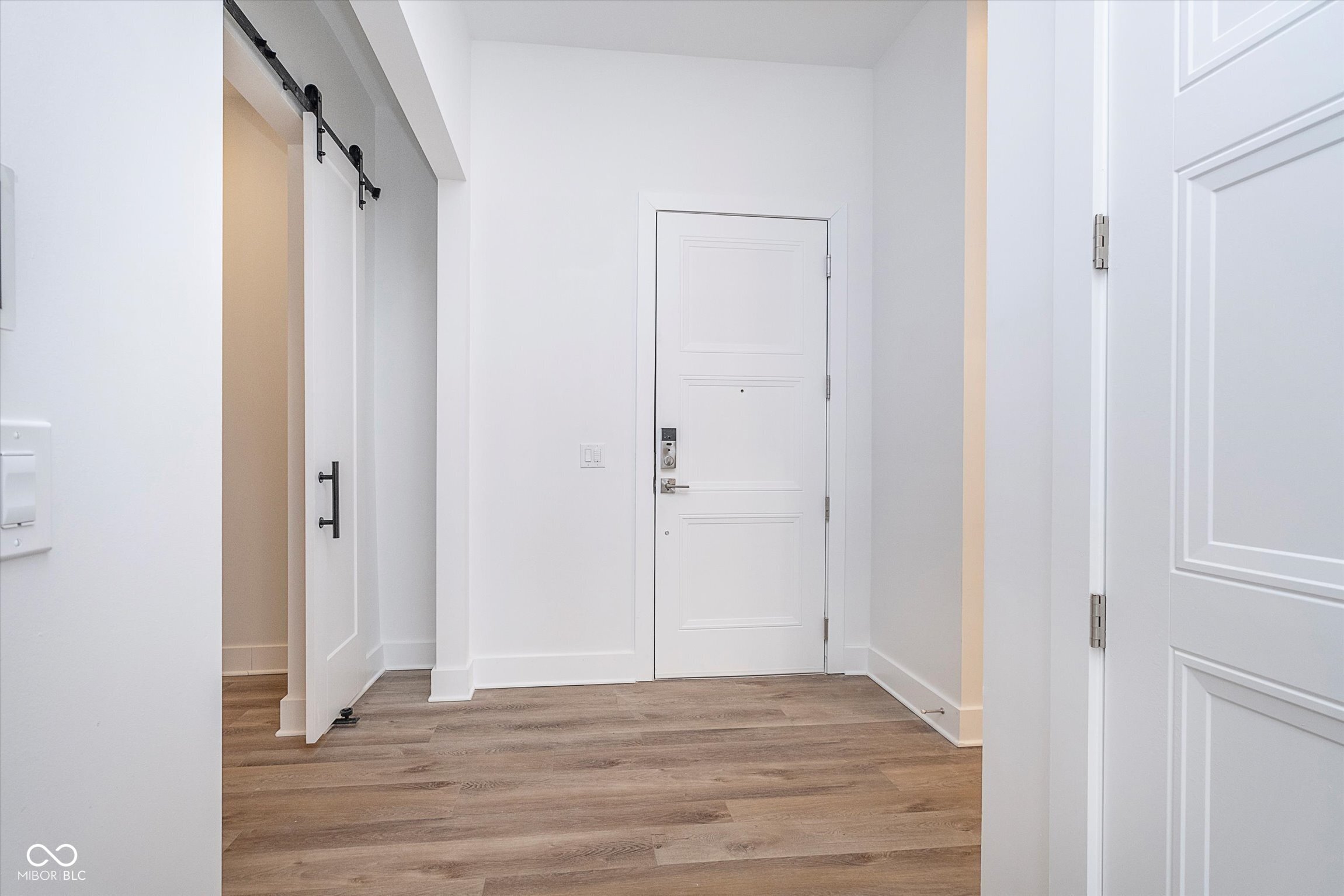 15 W Executive Drive Unit: 104