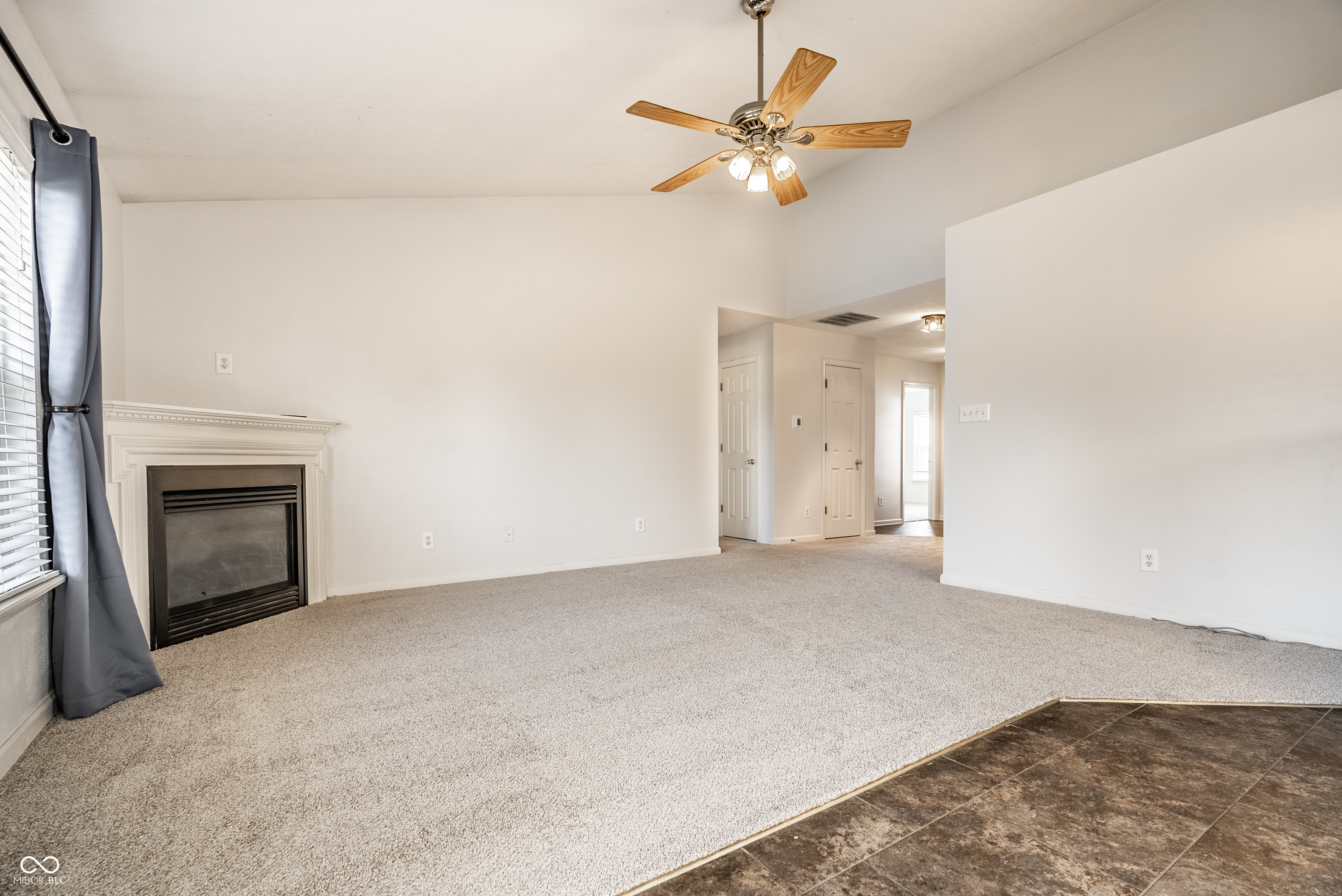 5896 Hollow Oak Trail