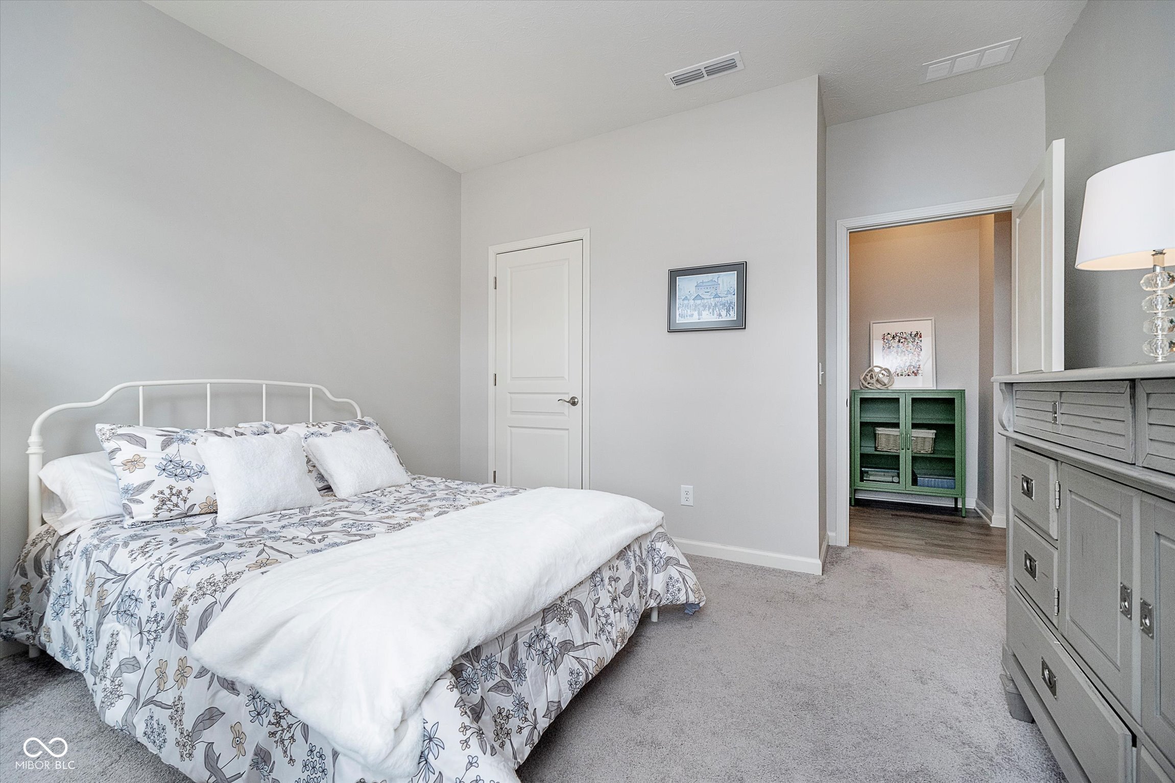 568 Harstad Boulevard