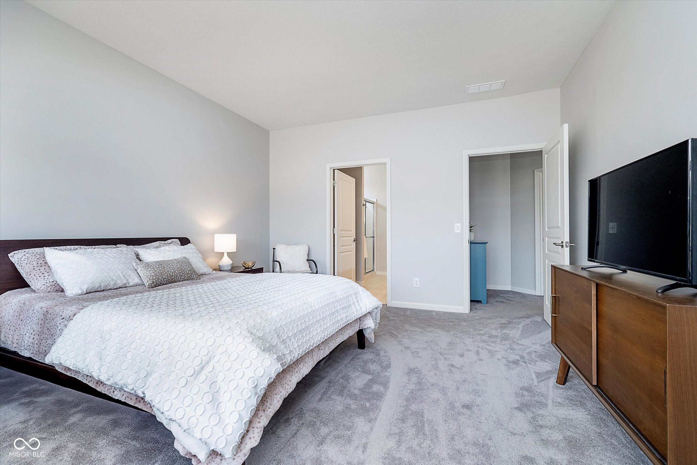 568 Harstad Boulevard